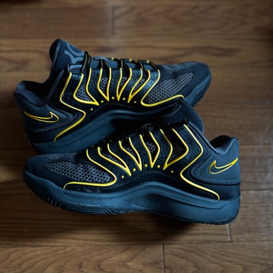 Nike KD18 "Rain City" (HV1991-002/HV1992-002)
