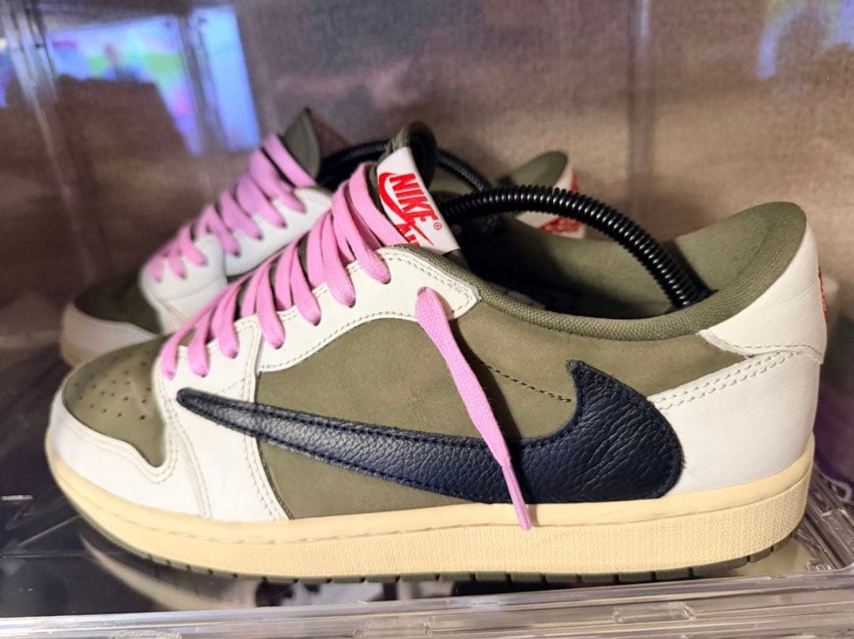 Travis Scott × Nike Air Jordan 1 Low OG SP "Reverse Olive"