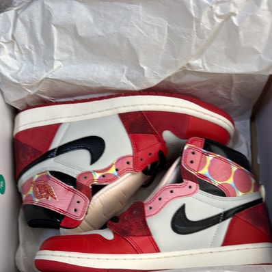 Spider-Man × Nike Air Jordan 1 Retro High OG SP "Spider-Man: Across the Spider-Verse/University Red"
