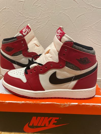 Nike GS Air Jordan 1 High OG "Lost & Found/Chicago"