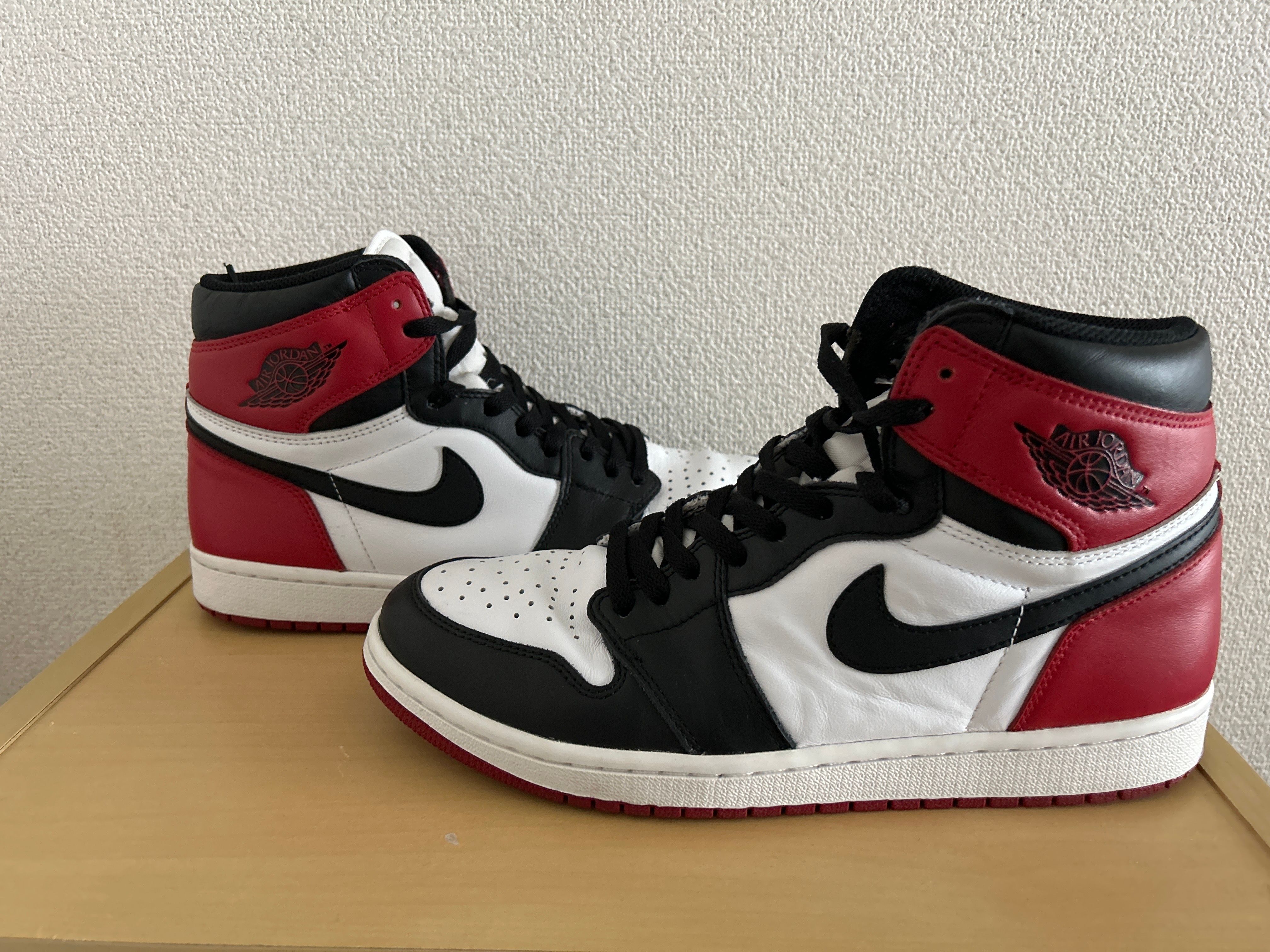 Nike Air Jordan 1 Retro High OG "Black Toe"(2016)