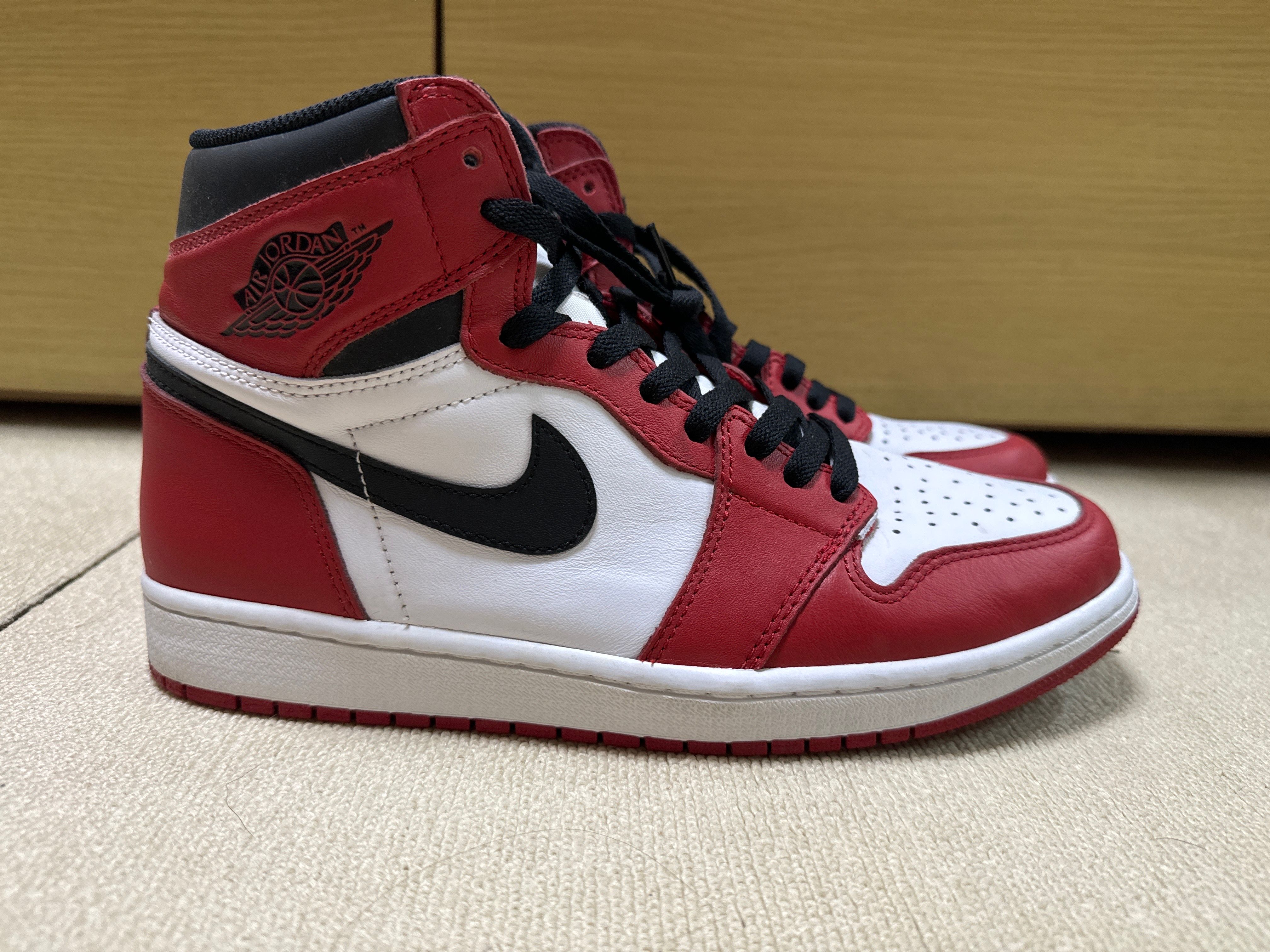 Nike Air Jordan 1 Retro High "Chicago" (2015)