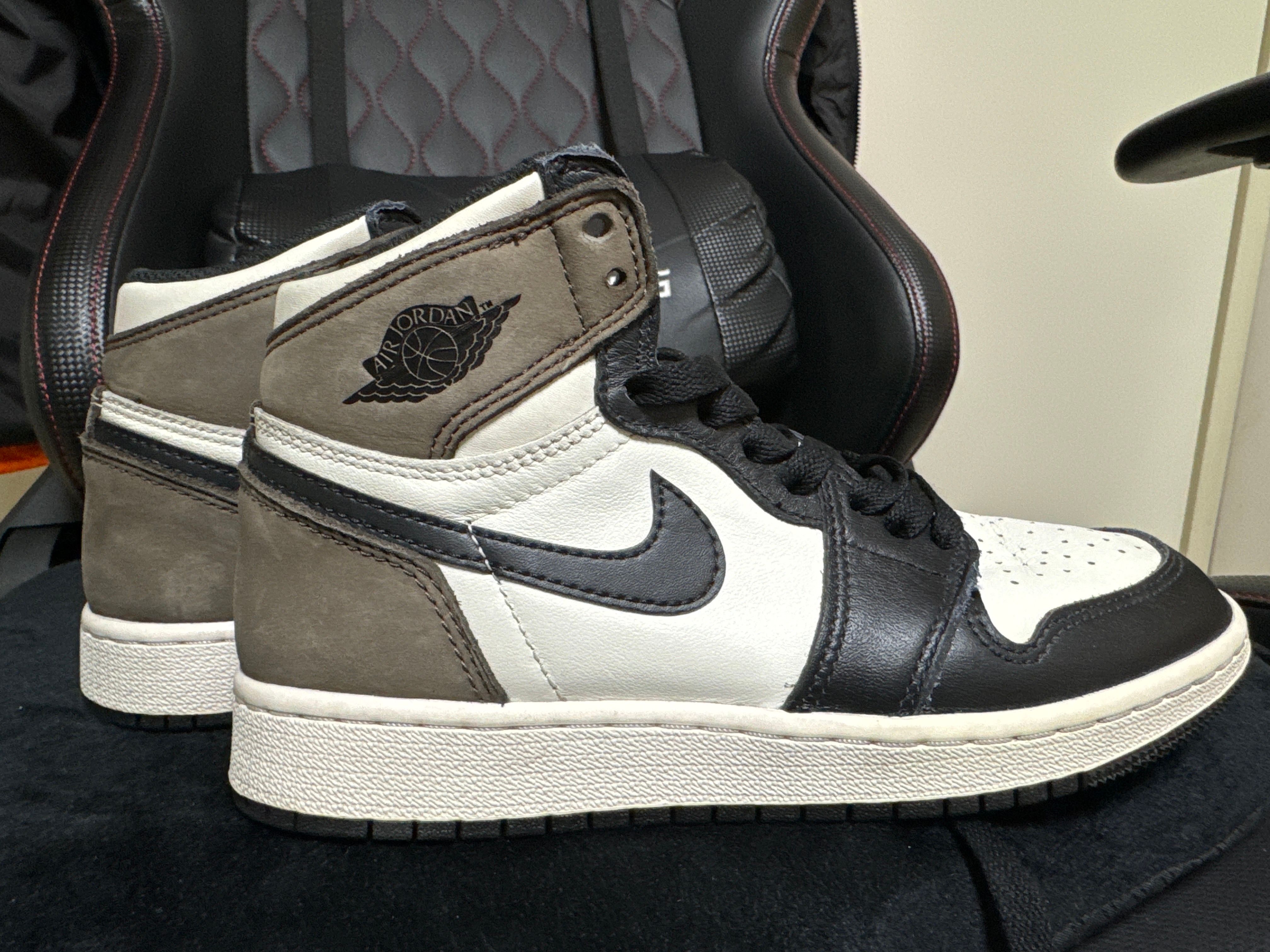 Nike GS Air Jordan 1 High OG "Sail/Dark Mocha/Black"