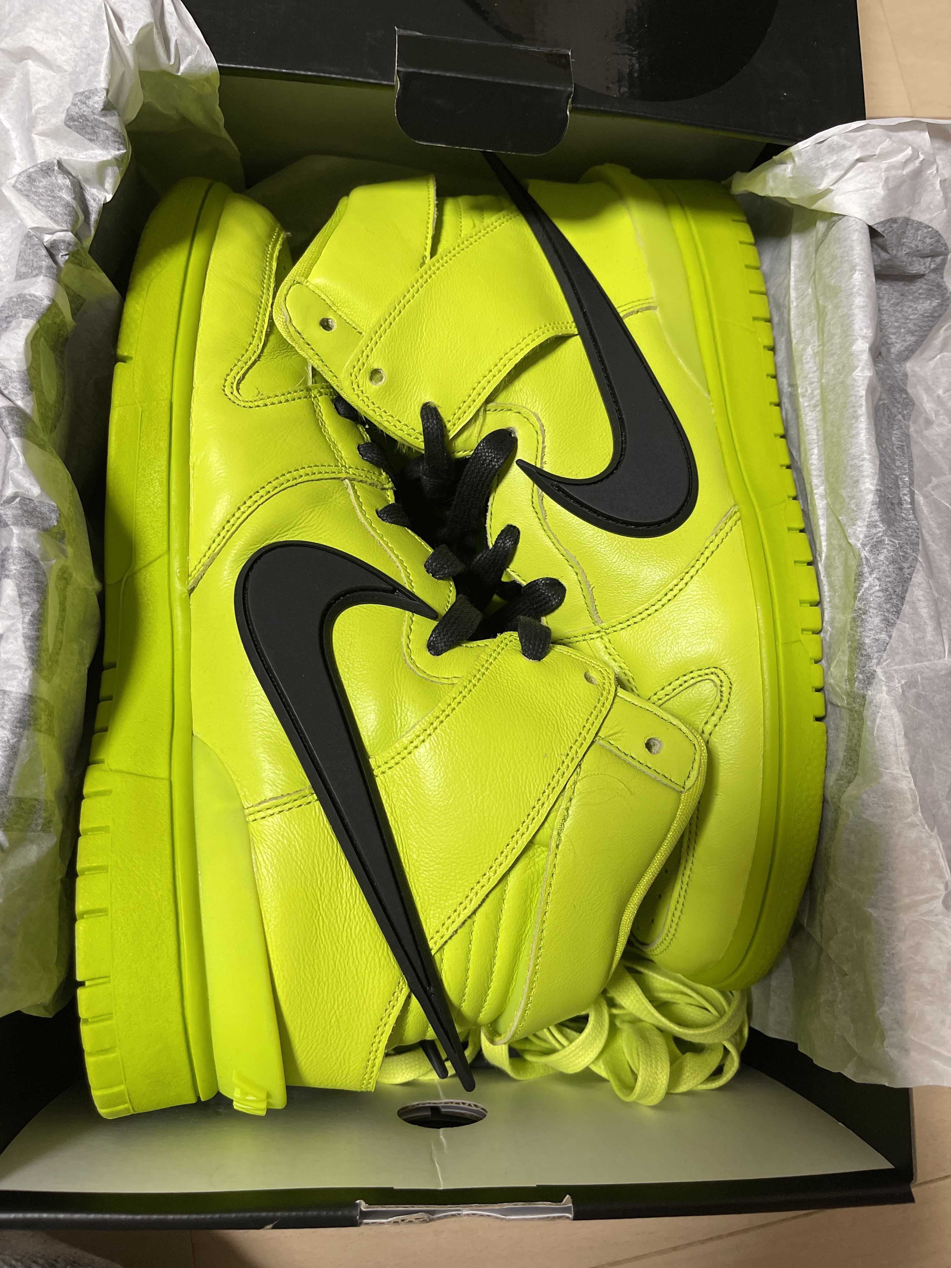 AMBUSH × NIKE DUNK HIGH "FLASH LIME"