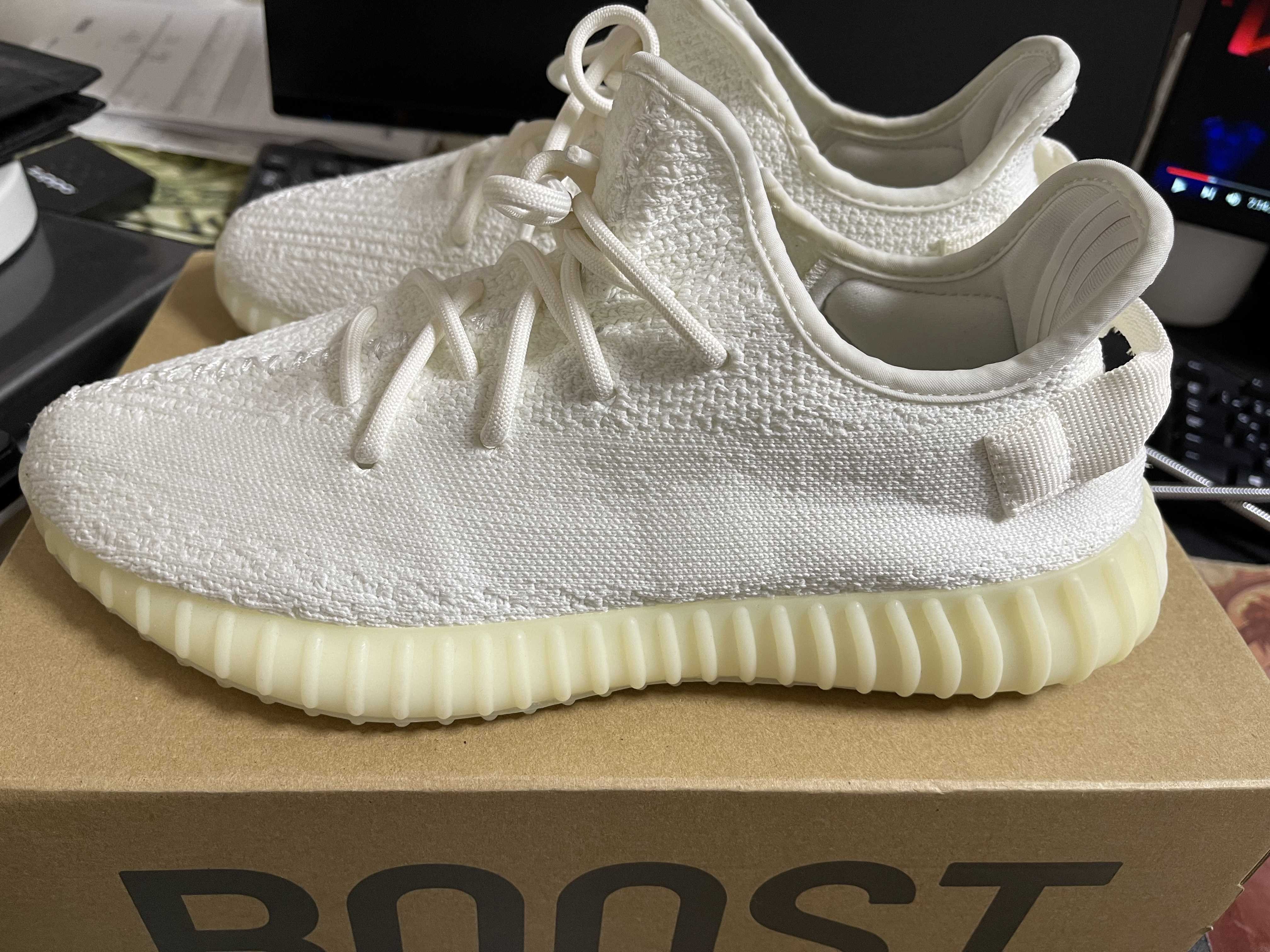 adidas YEEZY Boost 350 V2 "Cream White"