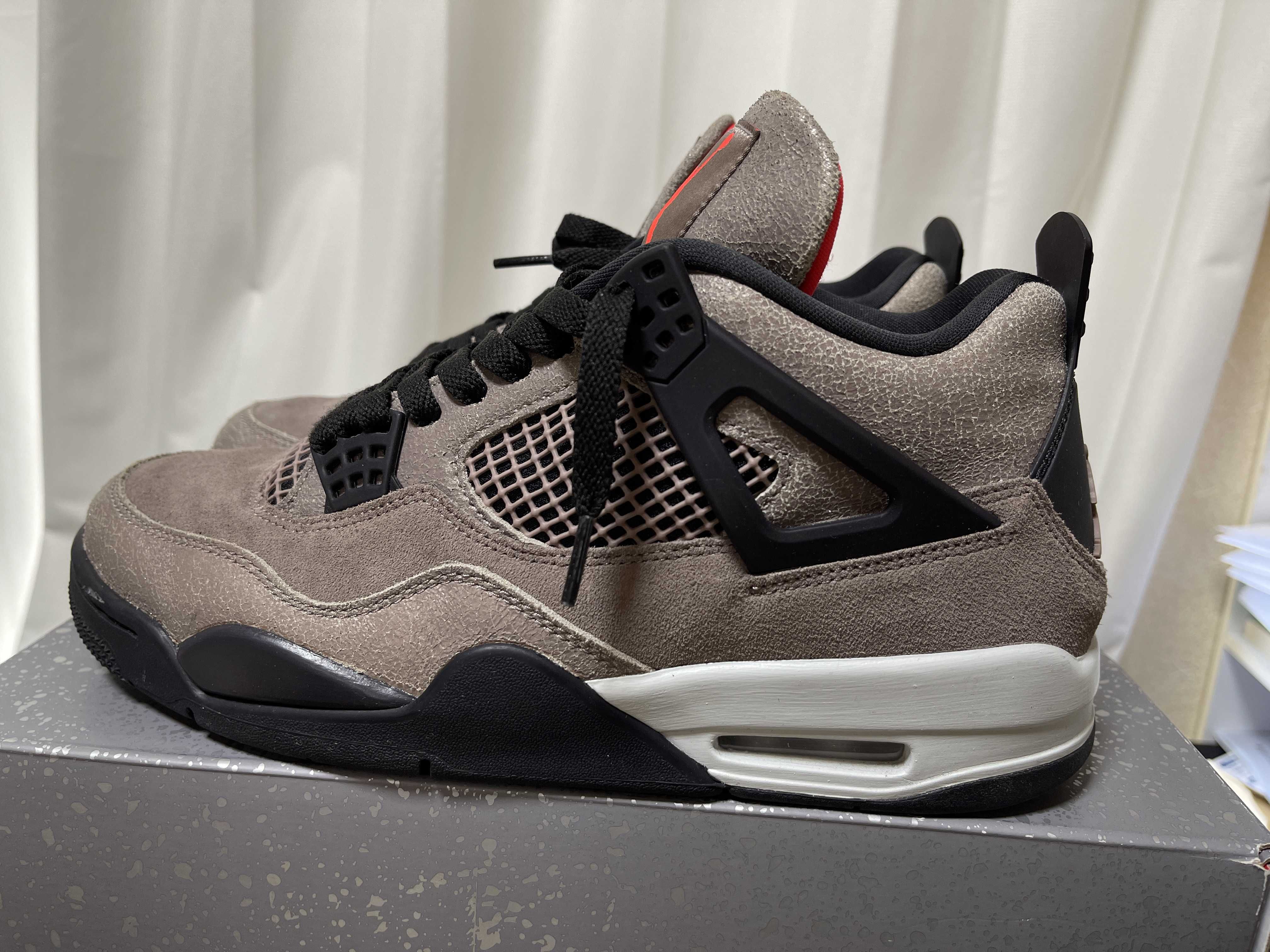 Nike Air Jordan 4 "Taupe Haze"