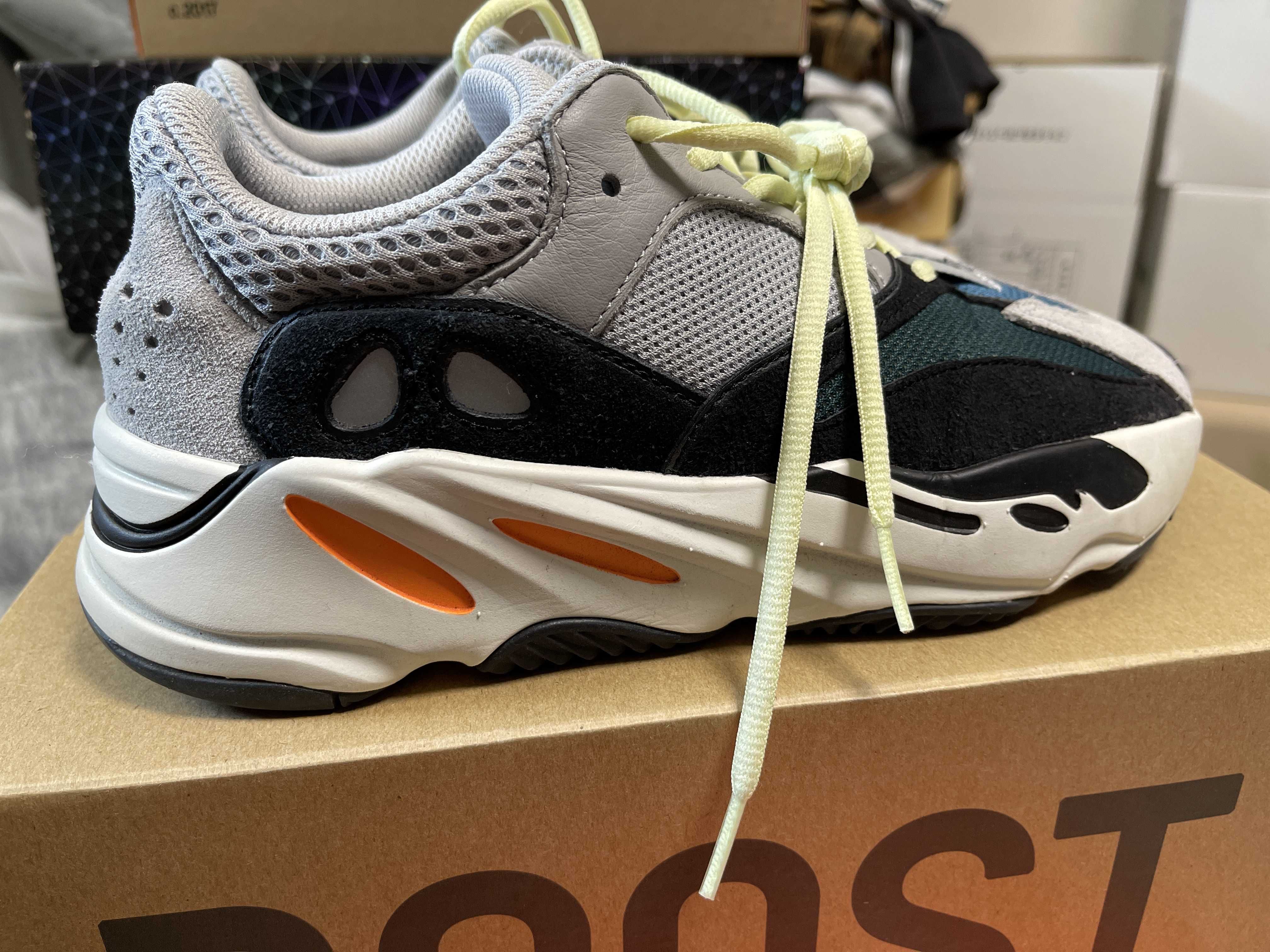 adidas YEEZY Boost 700 "Wave Runner"