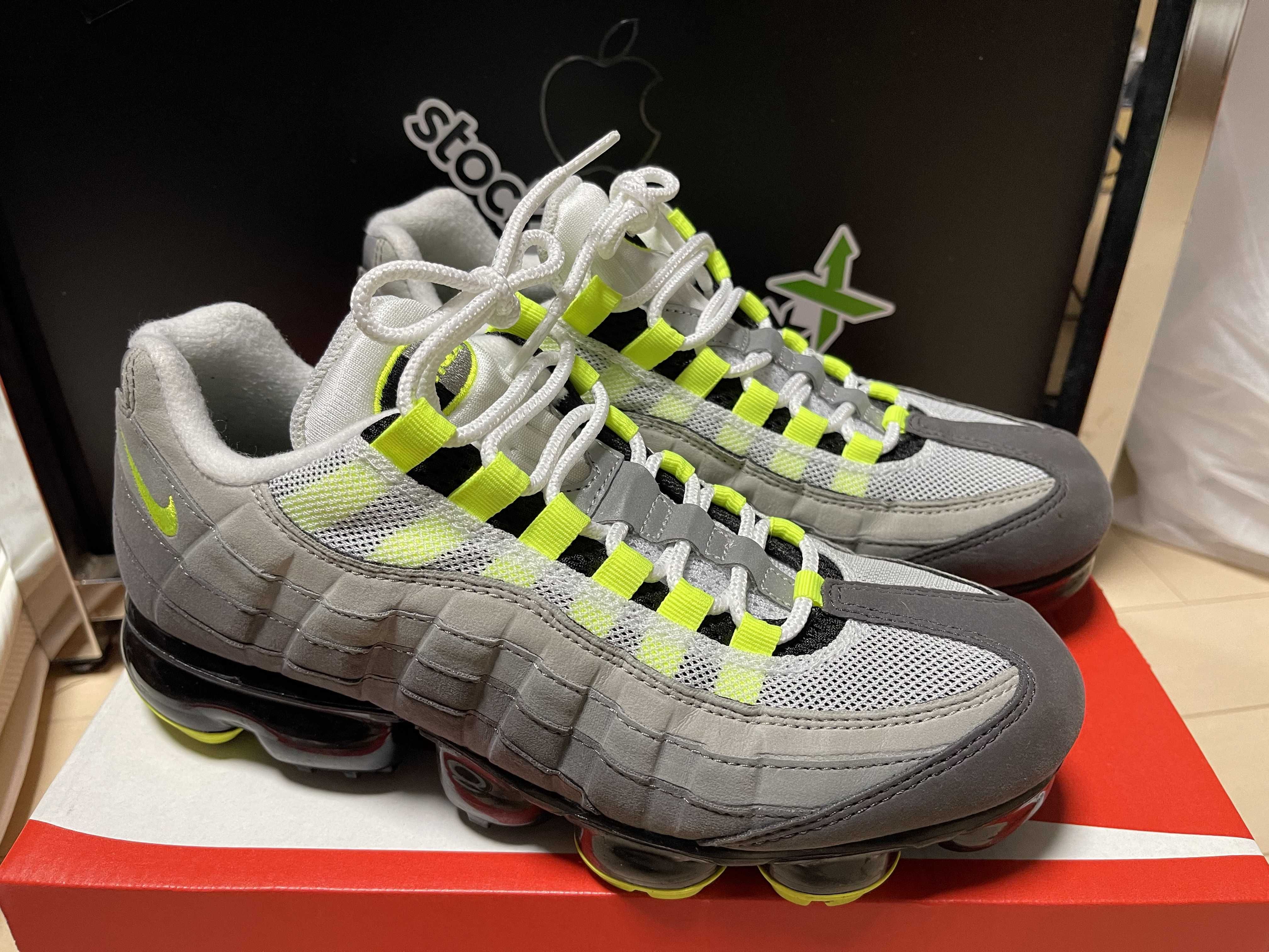 Nike Air Vapormax 95 "Neon"
