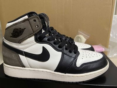 Nike GS Air Jordan 1 High OG "Sail/Dark Mocha/Black"