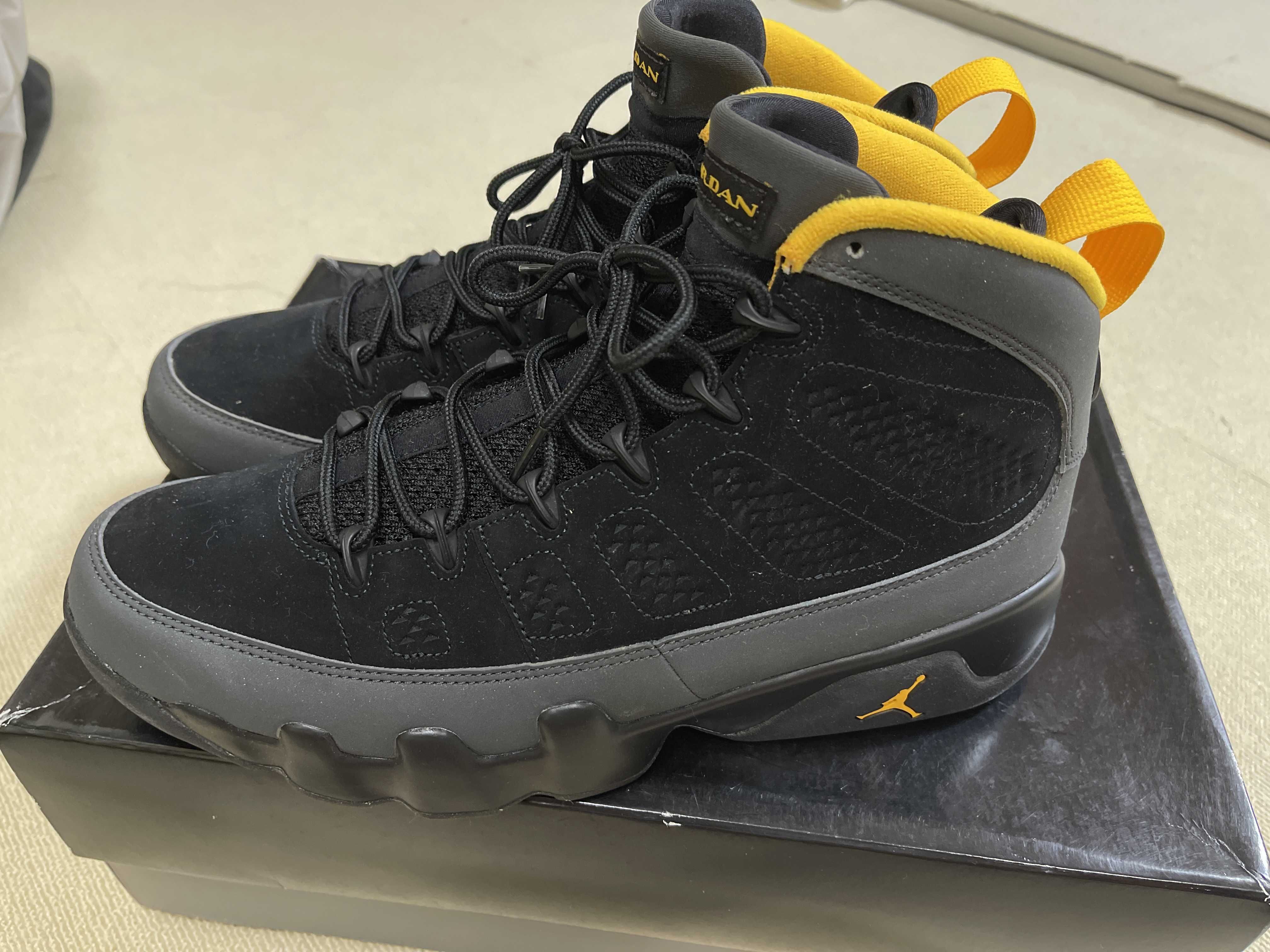 Nike Air Jordan 9 "University Gold"