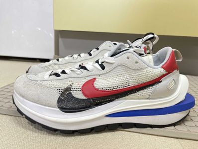 sacai × Nike Vapor Waffle "Royal Fuchsia"