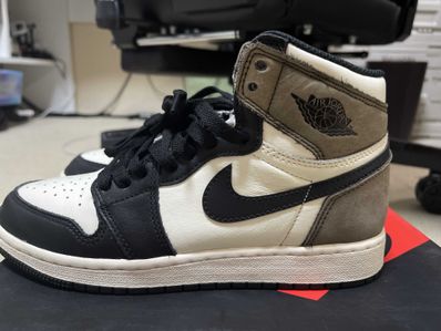 Nike GS Air Jordan 1 High OG "Sail/Dark Mocha/Black"
