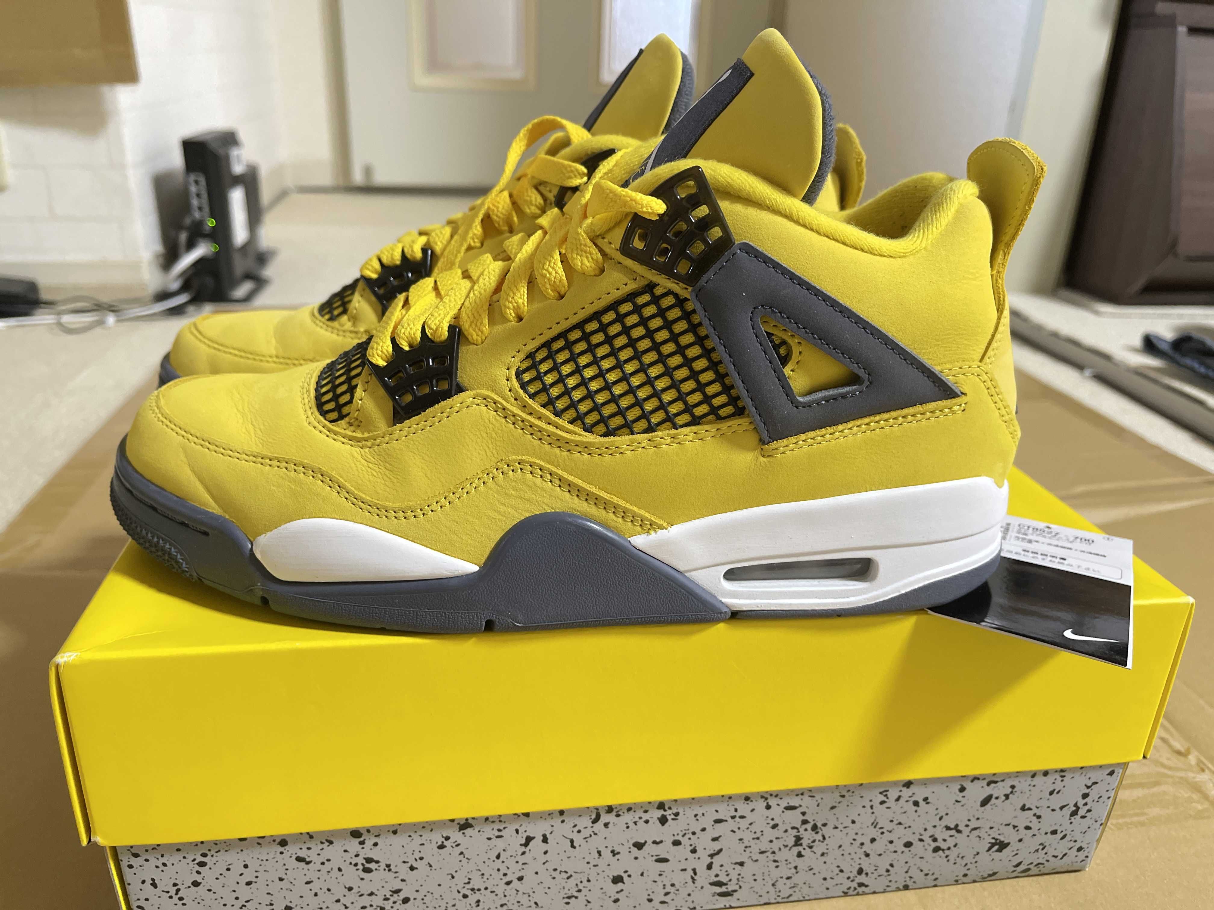 Nike Air Jordan 4 "Tour Yellow"