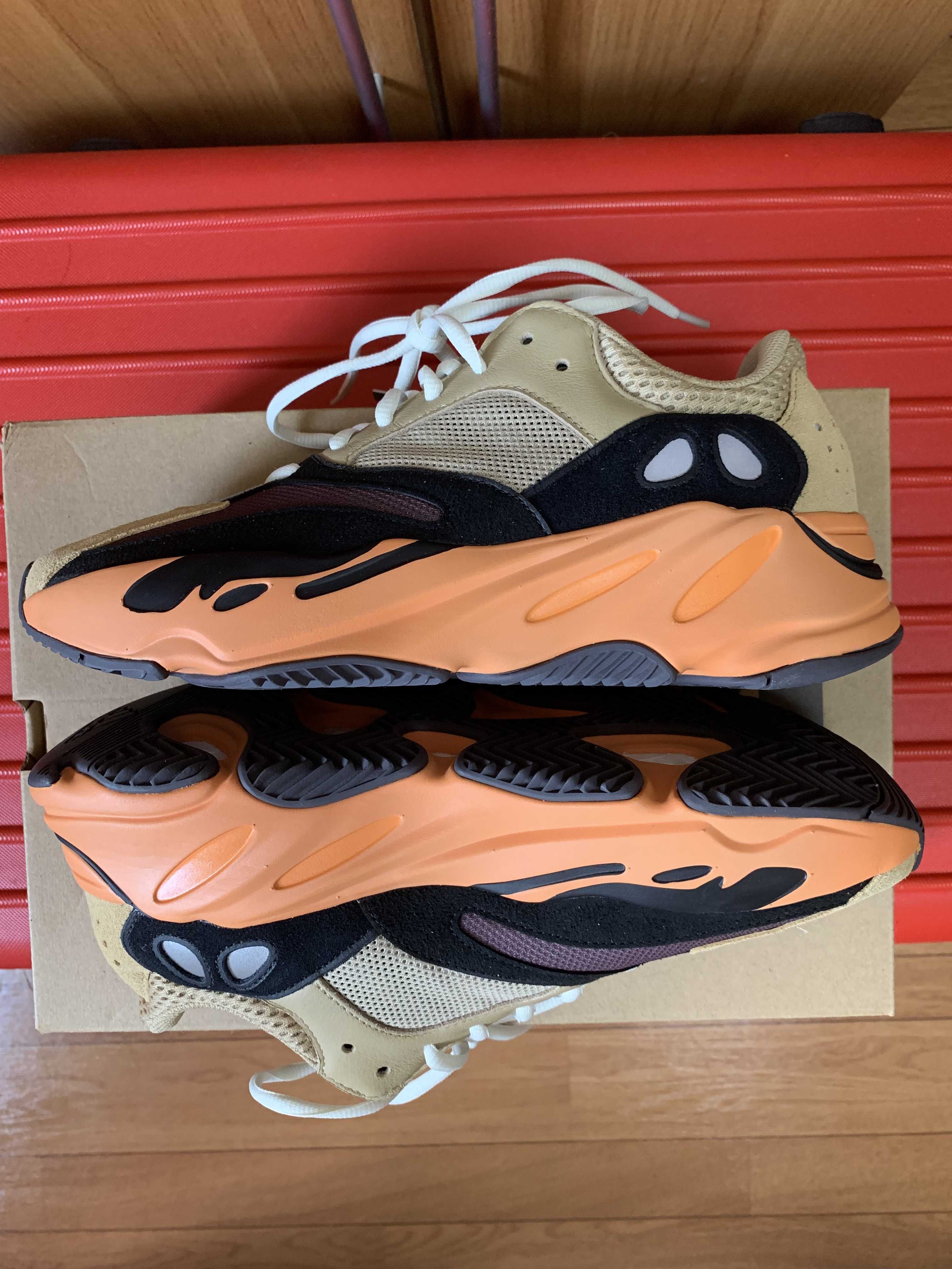 adidas YEEZY Boost 700 "Enflame Amber"