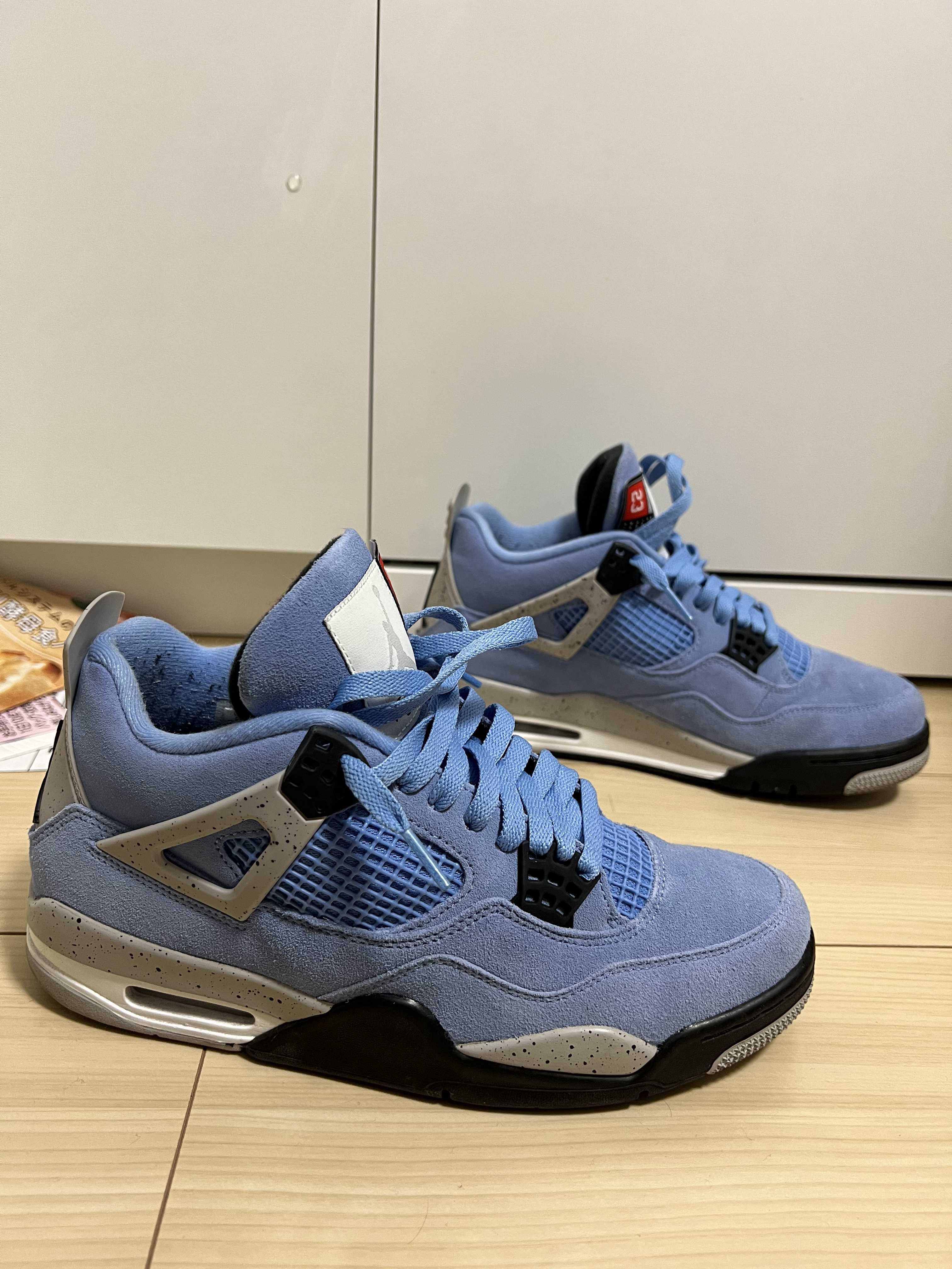 Nike Air Jordan 4 "University Blue"