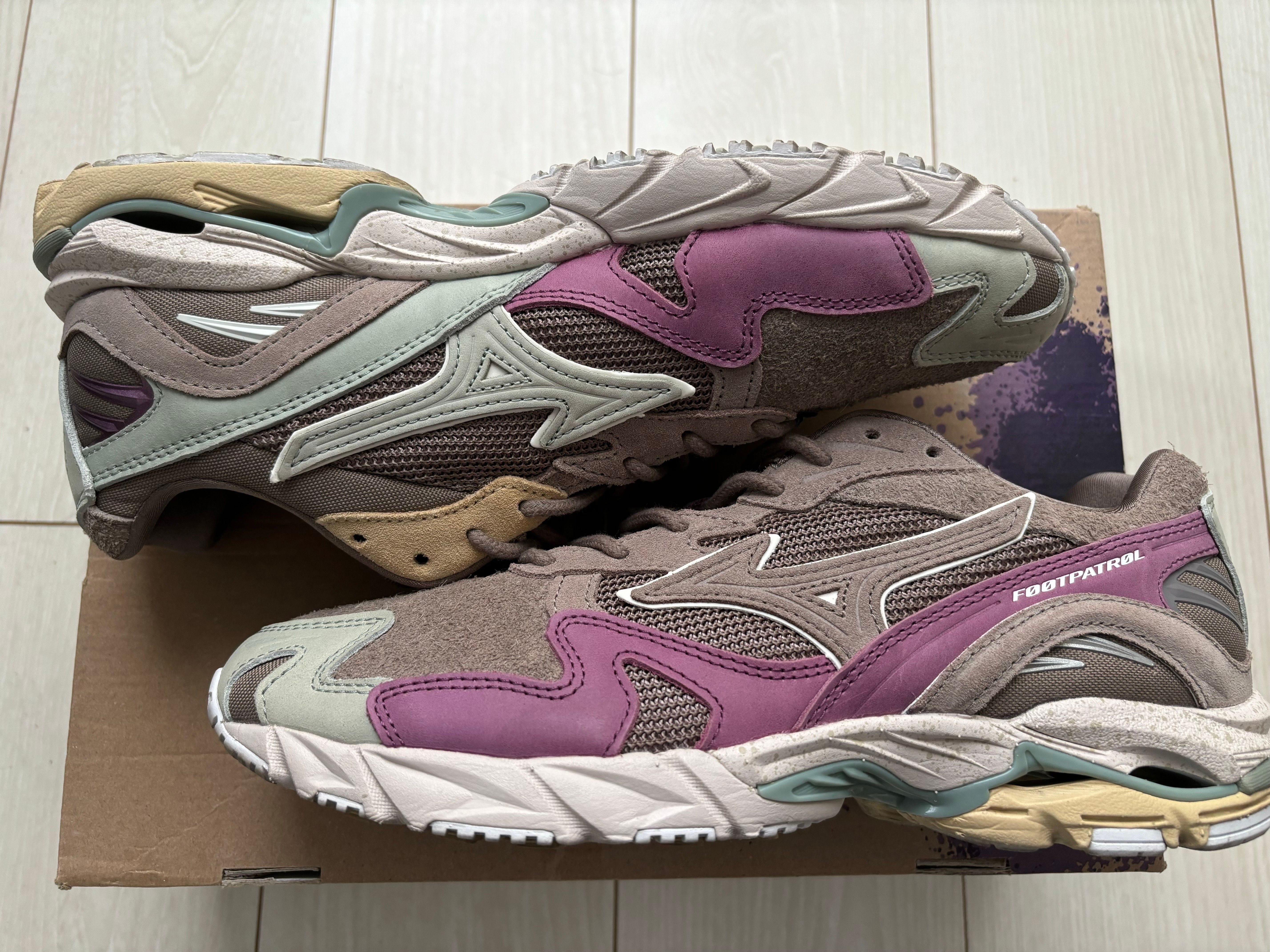 Mizuno Wave Rider 10 "Footpatrol Rust"