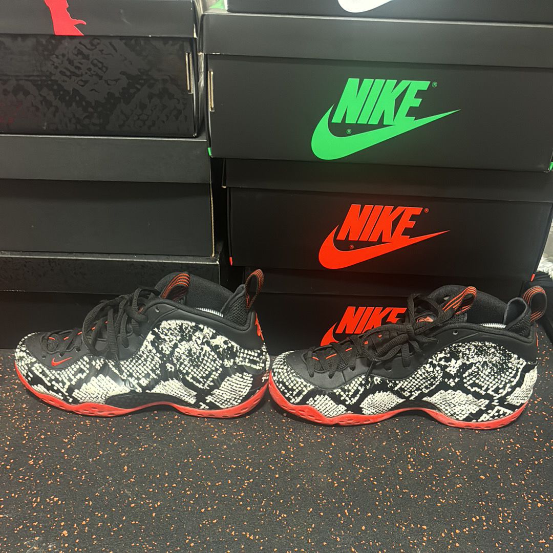 Nike Air Foamposite One "Sail/Black/Habanero Red"