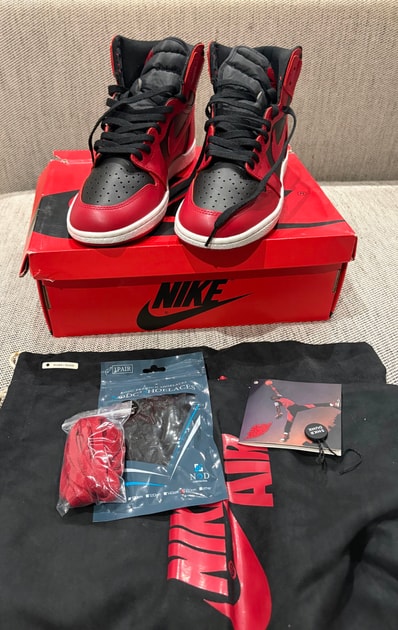 Nike Air Jordan 1 High ’85 "Varsity Red"