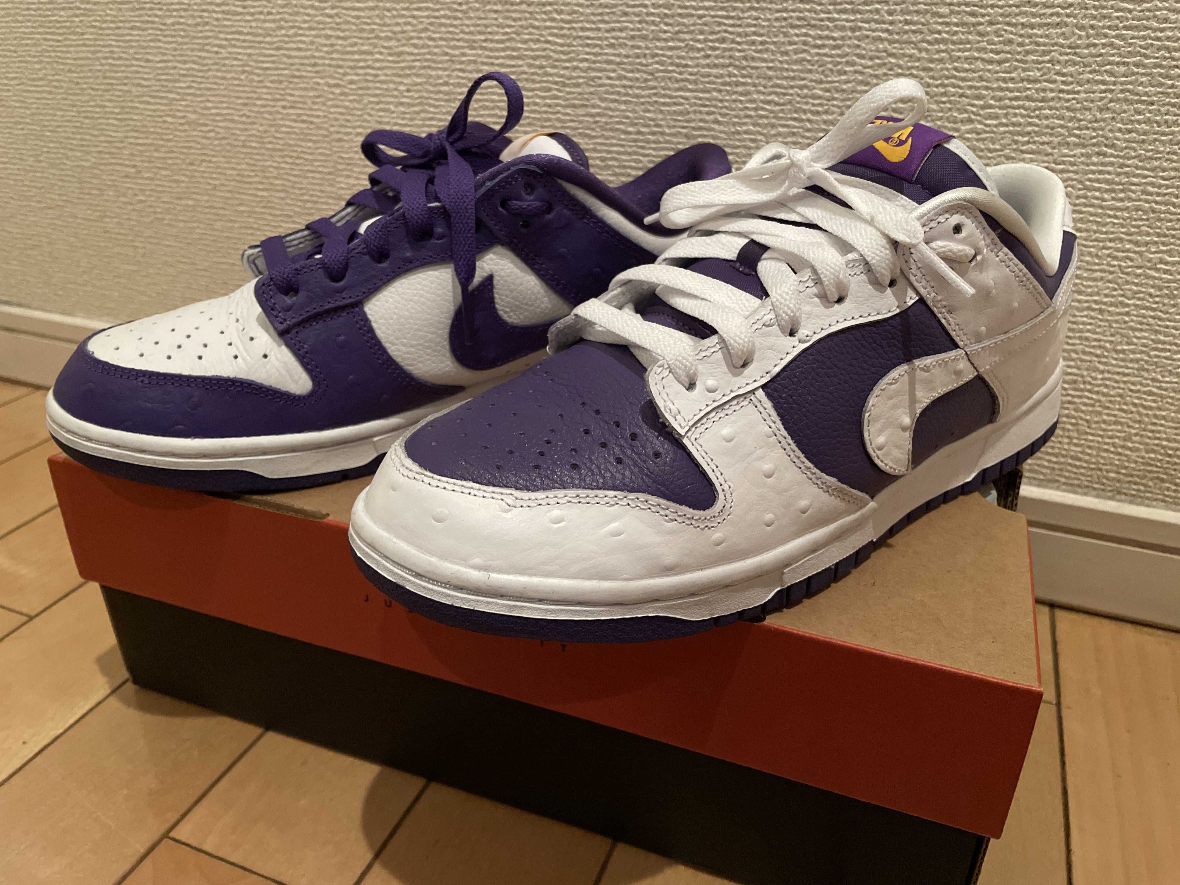 Nike Women's Dunk Low "Made You Look"