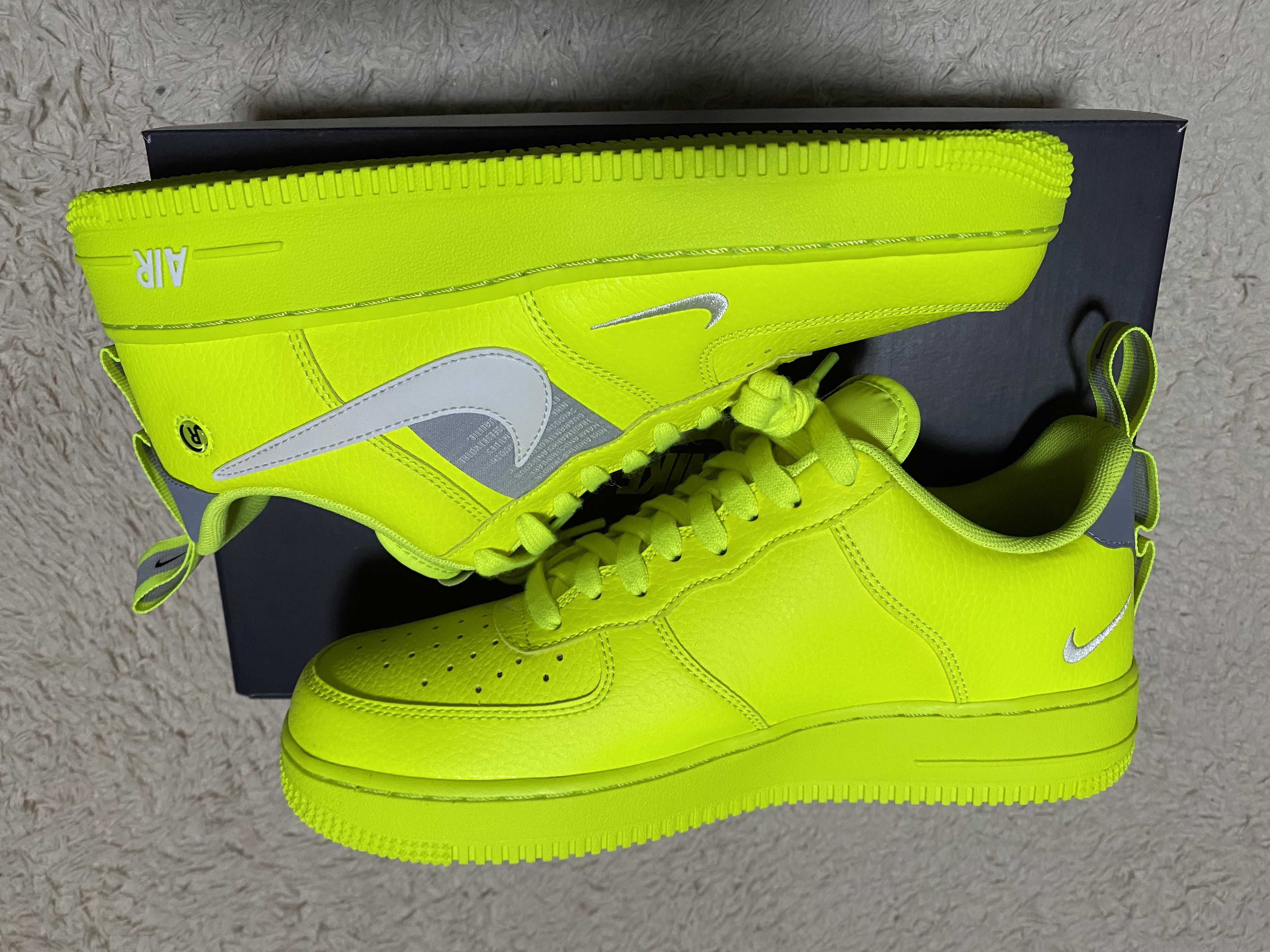 Nike Air Force 1 Low Utility "Volt/White/Black/Wolf Grey"