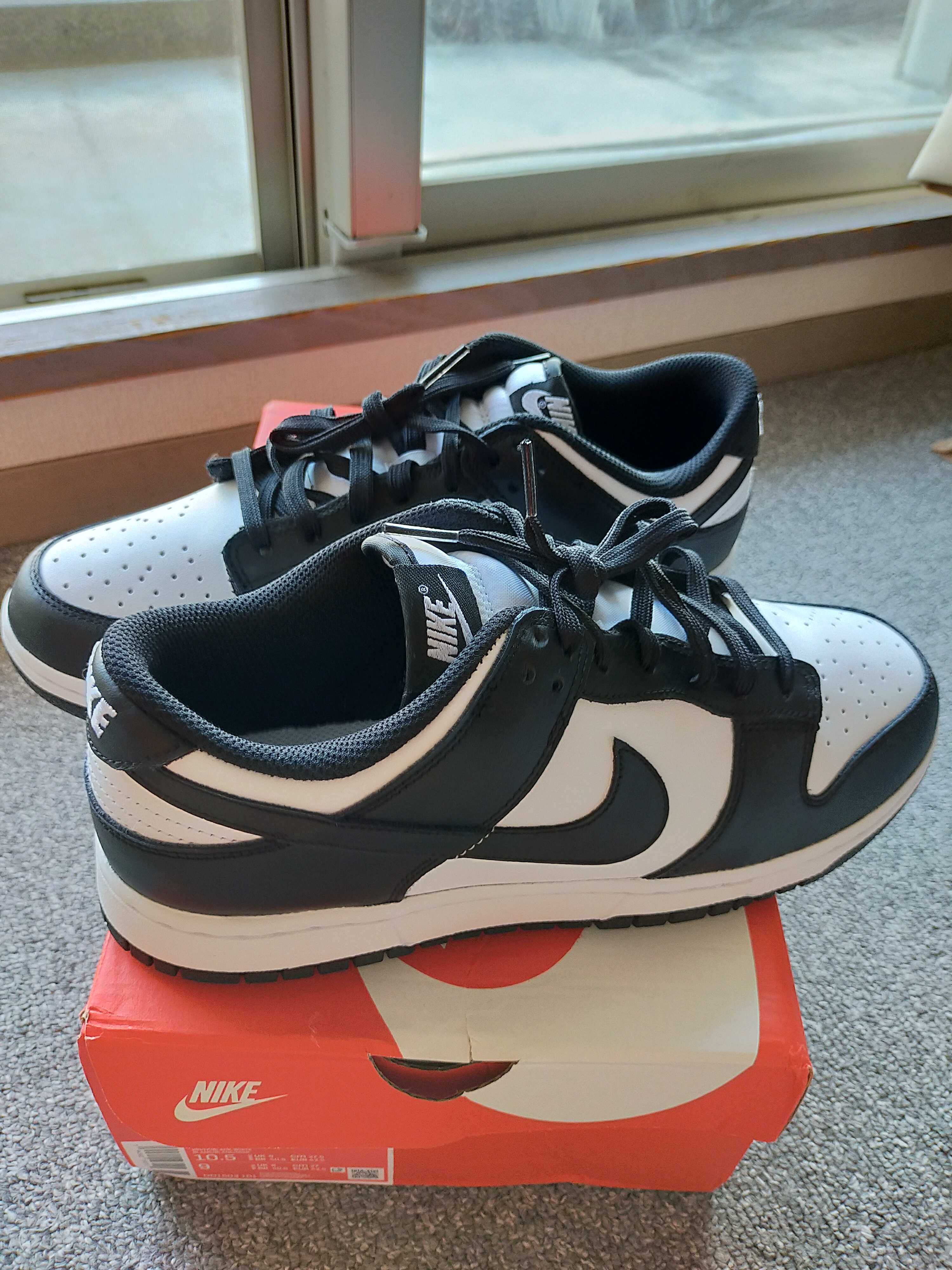 Nike Women's Dunk Low "White/Black"