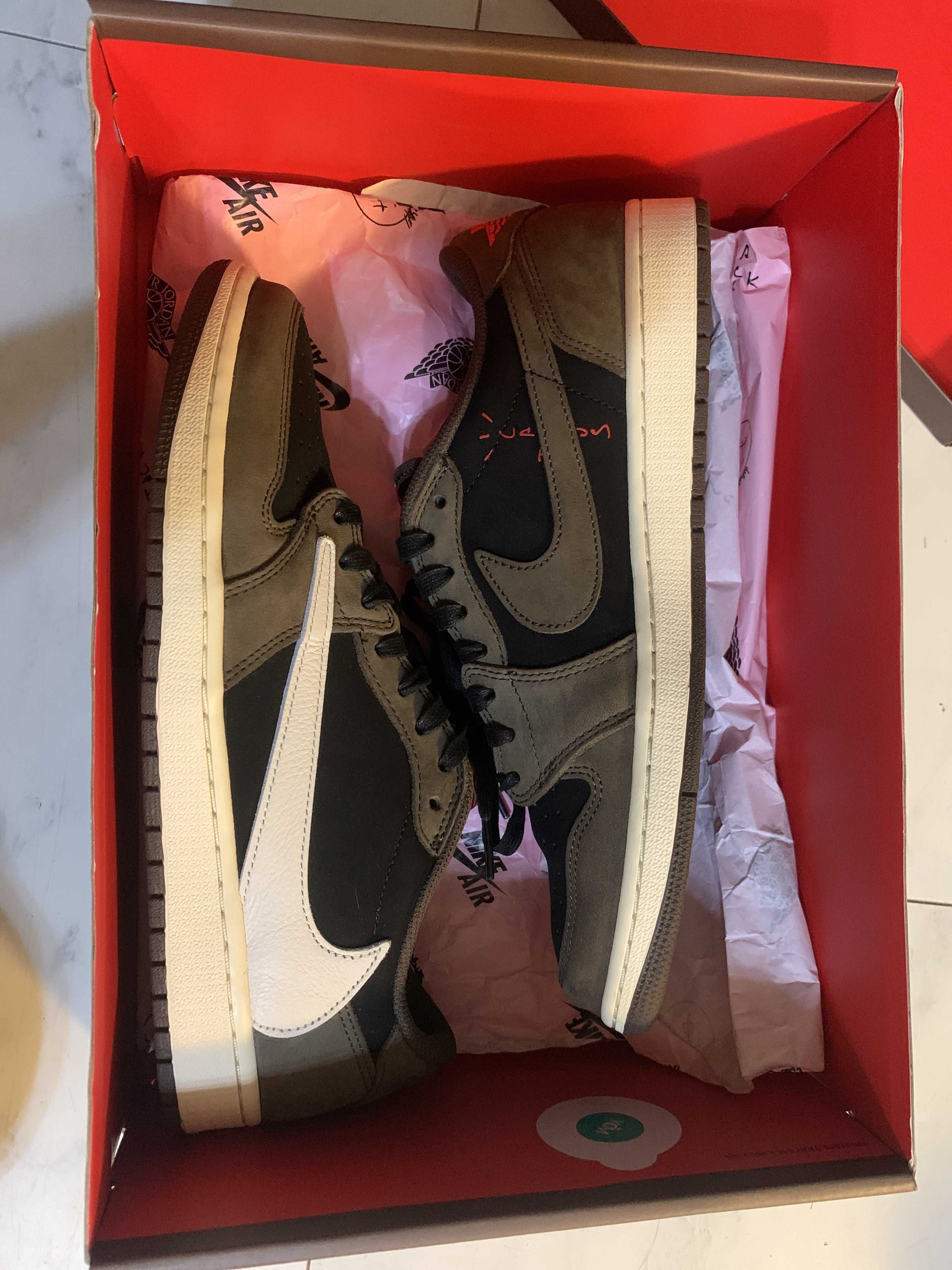 Travis Scott × Nike Air Jordan 1 Low OG SP-T  "Black/Dark Mocha"