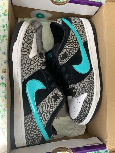 Nike SB Dunk Low "Elephant/Safari"