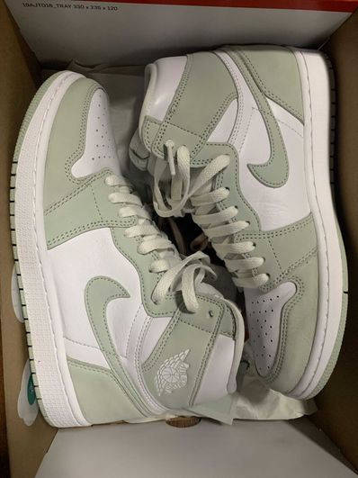 Nike Women's Air Jordan 1 High OG "Seafoam"