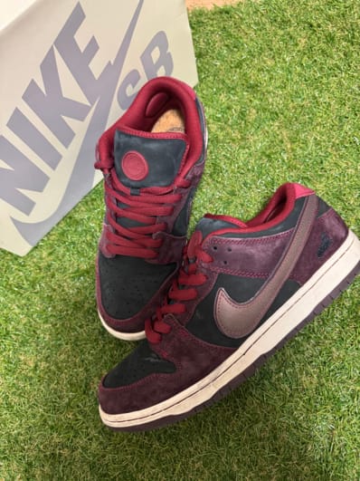 Riot Skateshop × Nike SB Dunk Low Pro QS "Mahogany and Team Red"