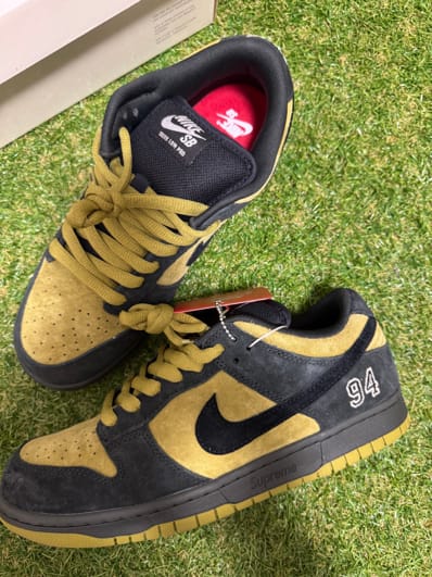 Supreme × Nike SB Dunk Low "Camper Green" (Asia Exclusive) (25FW Week2)