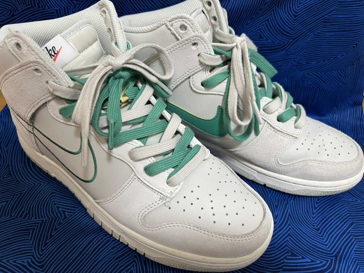 Nike Dunk High SE First Use "Light Bone/Green Noise"