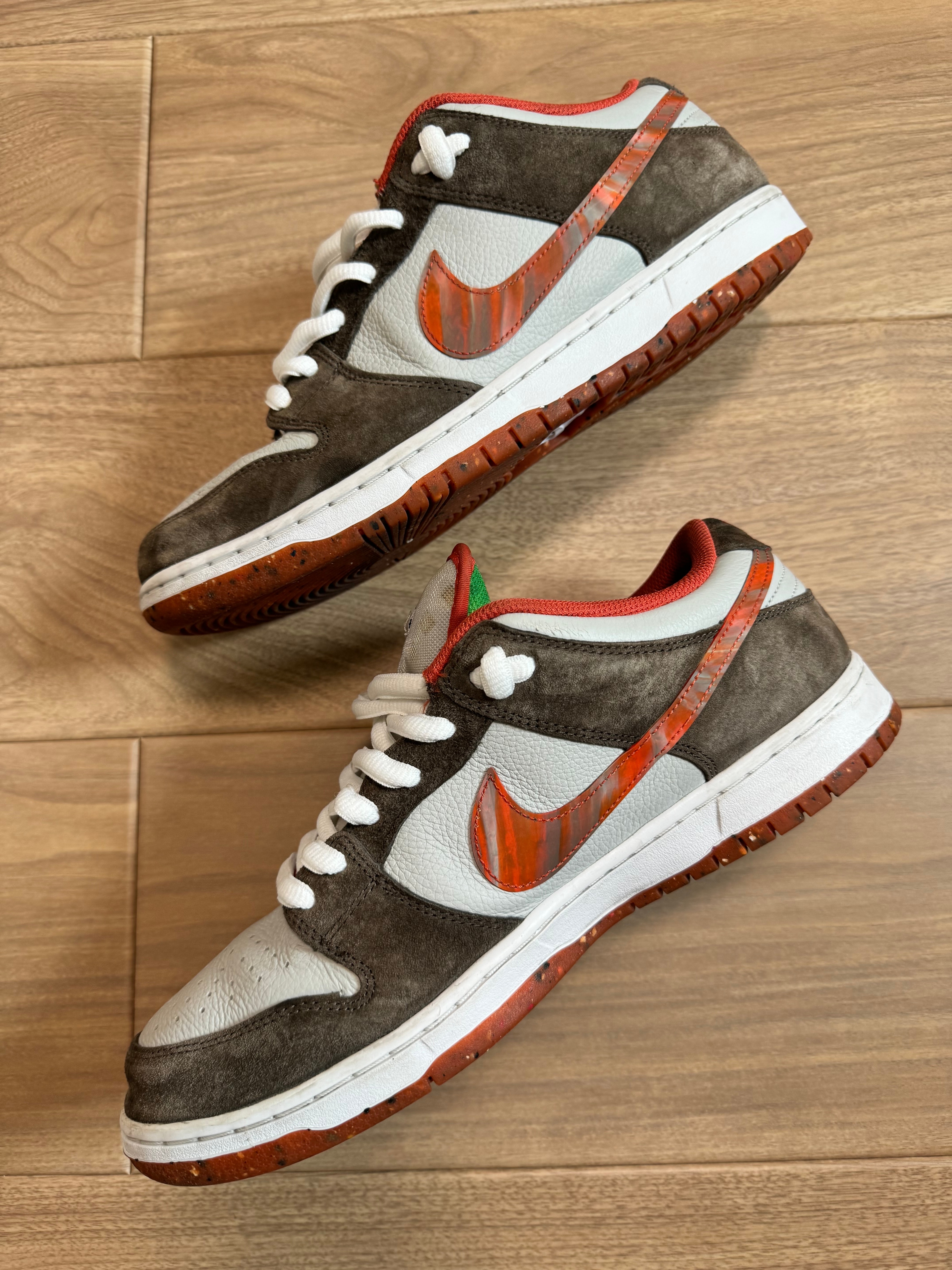 Crushed Skate Shop × Nike SB Dunk Low QS "Olive Grey/Mantra Orange"