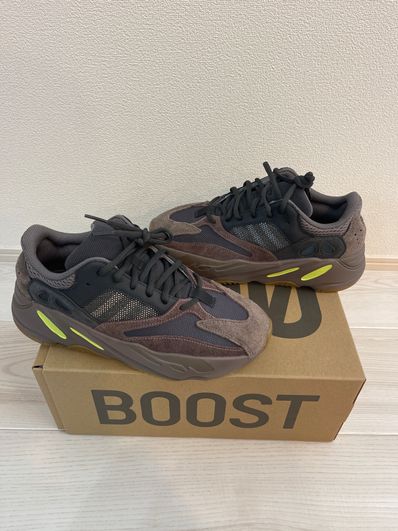 YEEZY BOOST 700 WAVE RUNNER DARK GREY