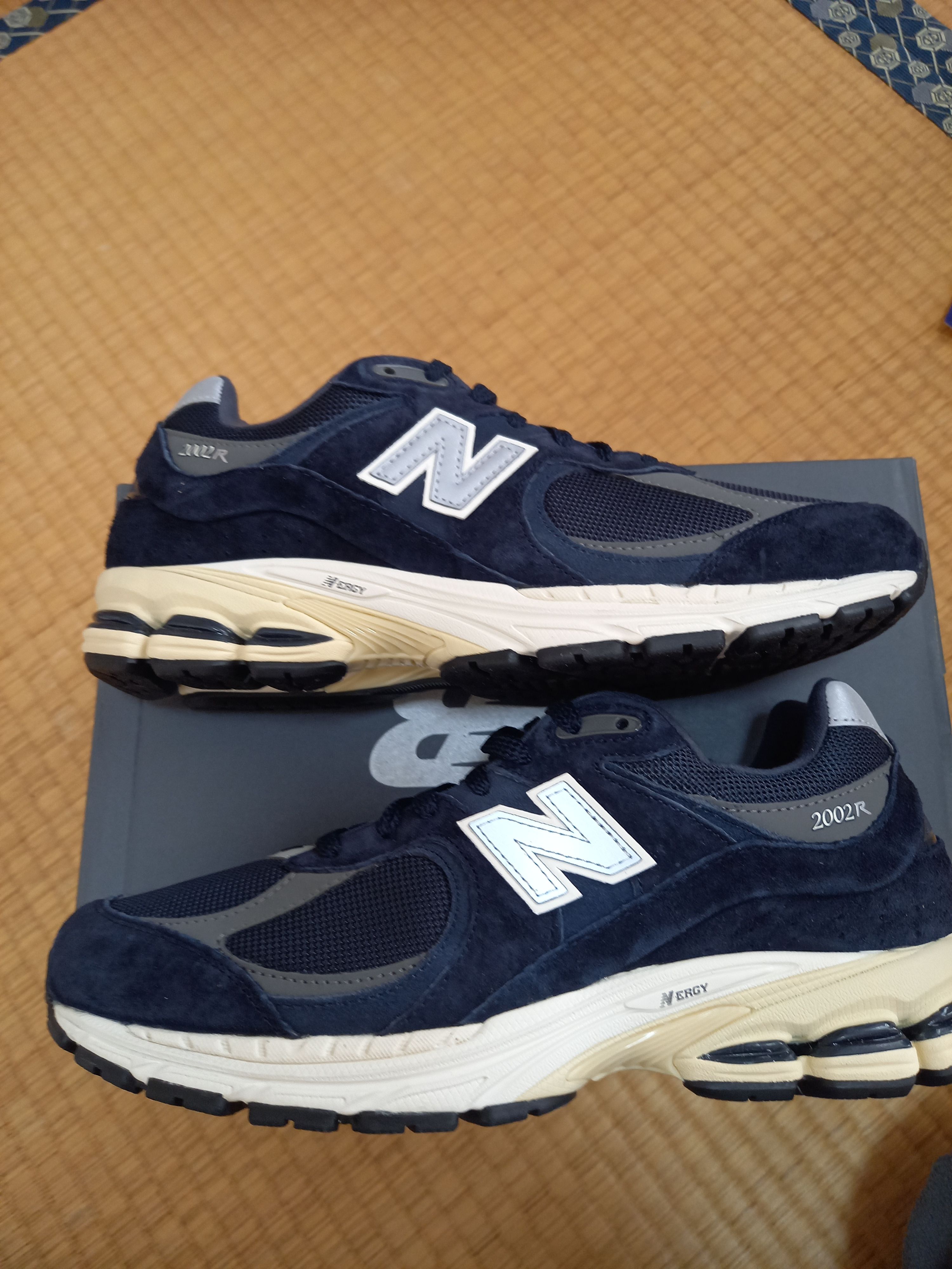 New Balance 2002R "Eclipse/Castlerock"