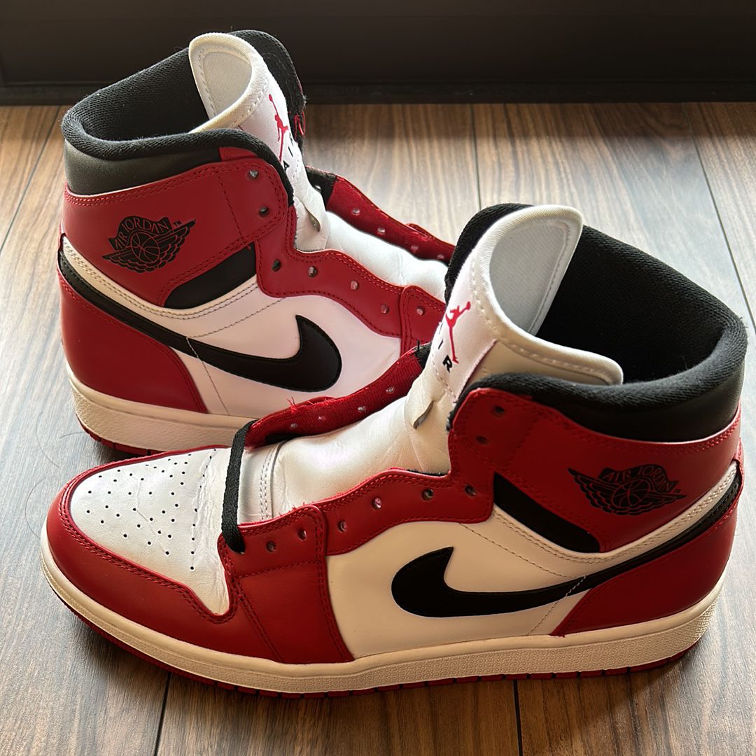 Nike Air Jordan 1 Retro High "Chicago" (2013)