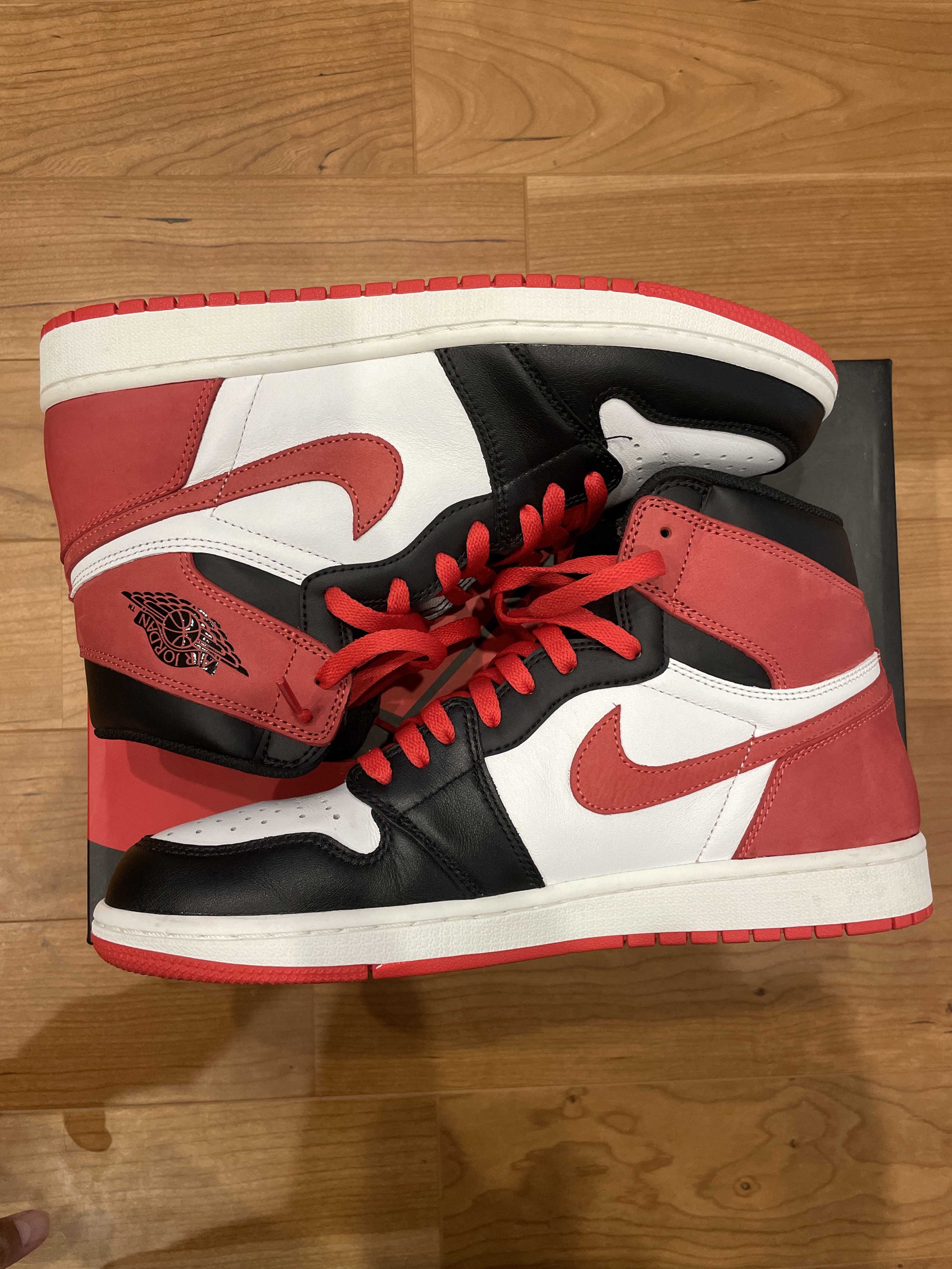 NIKE AIR JORDAN 1 RETRO HIGH "TRACK RED"