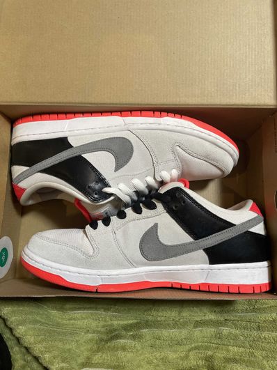 Nike SB Dunk Low "Infrared"