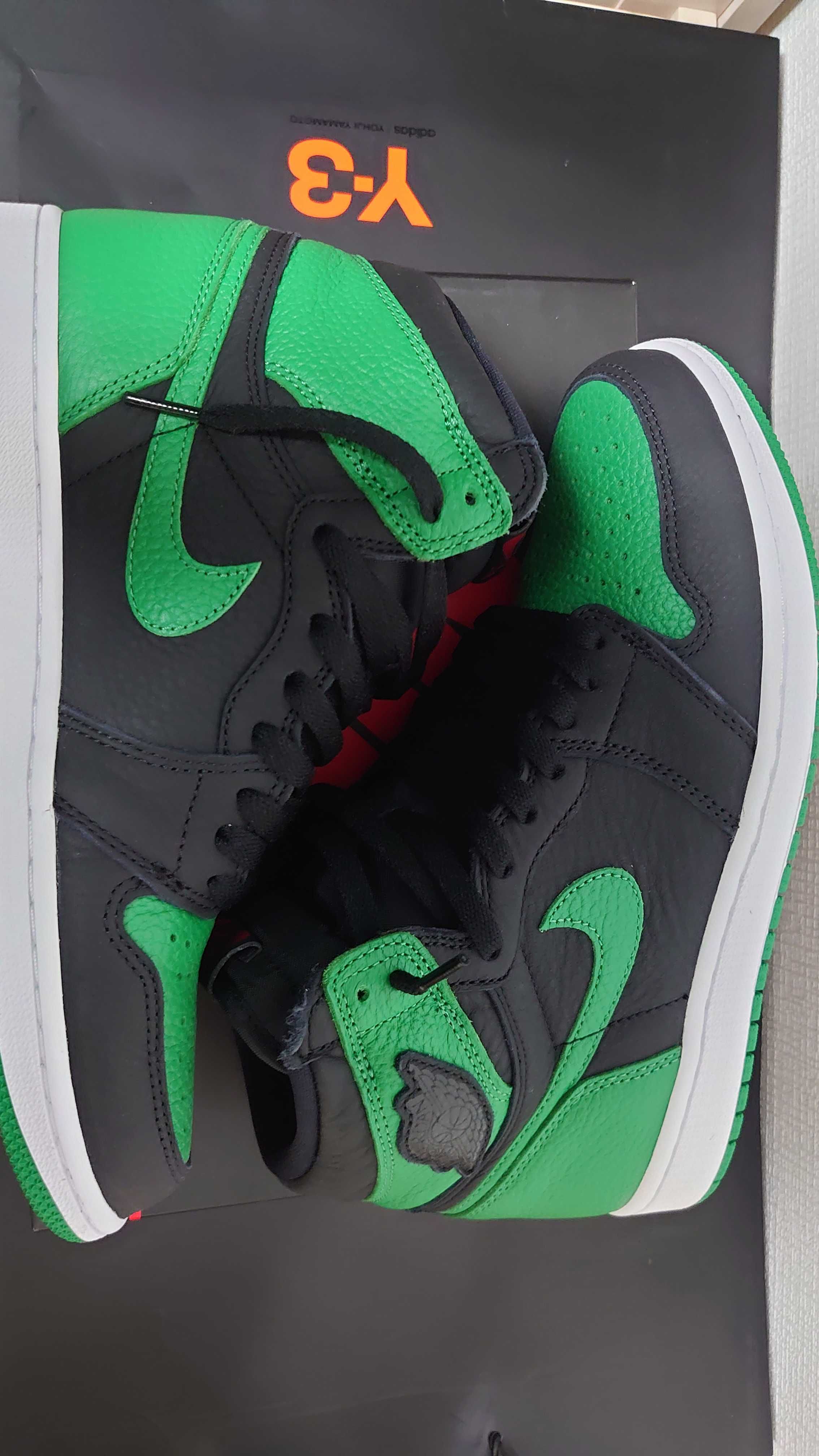 Nike Air Jordan 1 Retro High OG "Black/Pine Green" (2020)      
