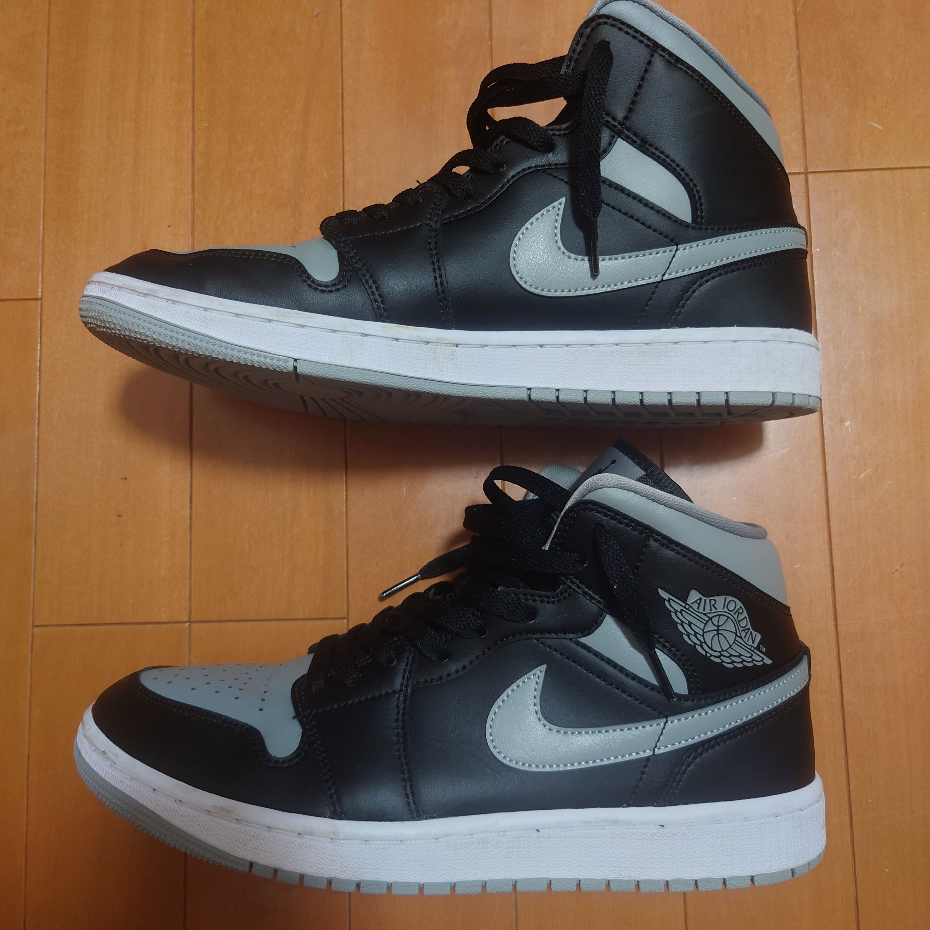 Nike Women's Air Jordan 1 Mid "Shadow"