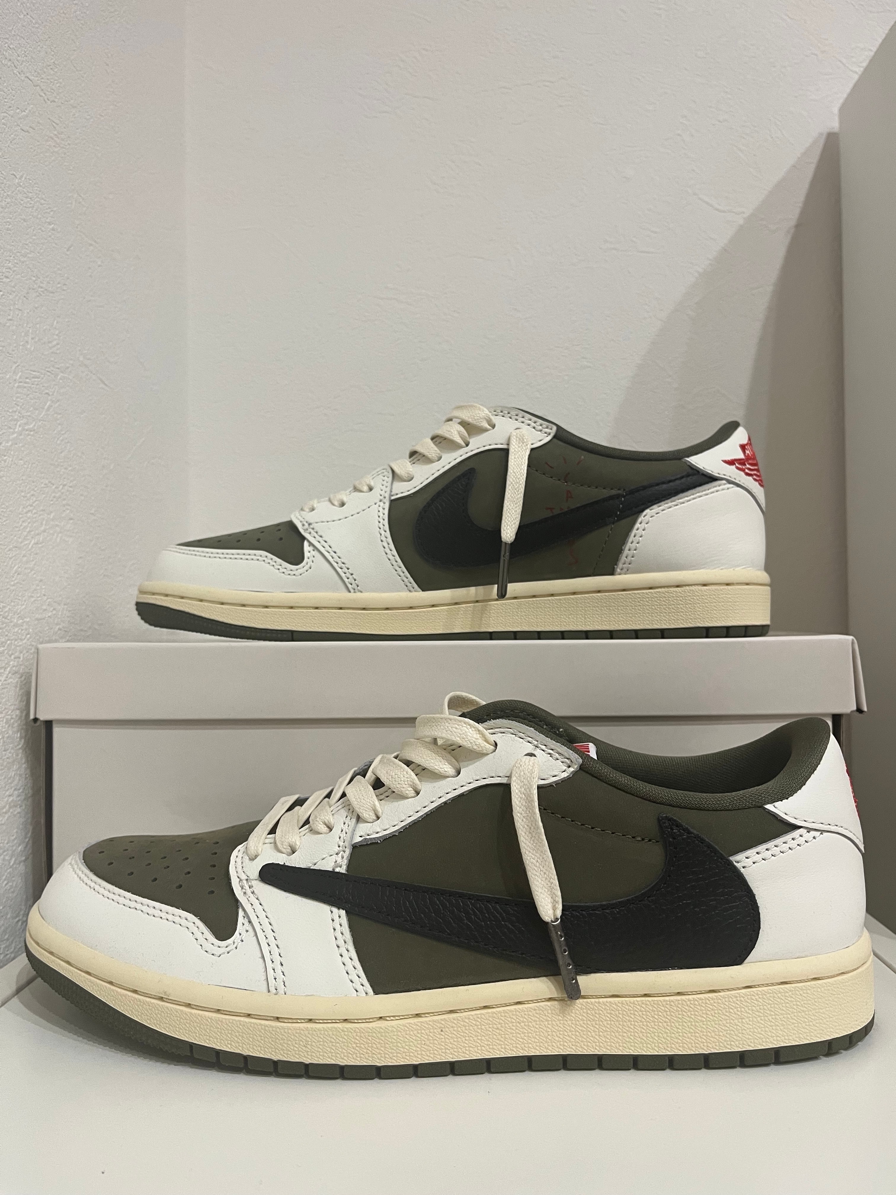 Travis Scott × Nike Air Jordan 1 Low OG SP "Reverse Olive"