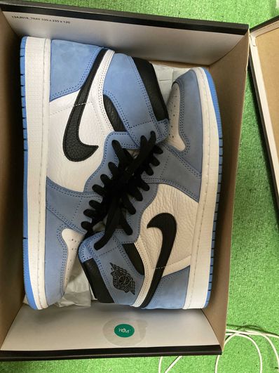 Nike Air Jordan 1 High OG "University Blue"