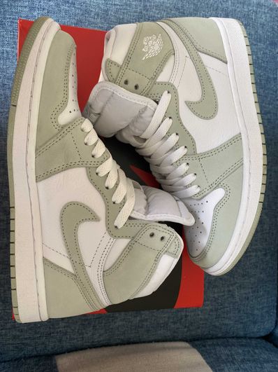 Nike Women's Air Jordan 1 High OG "Seafoam"