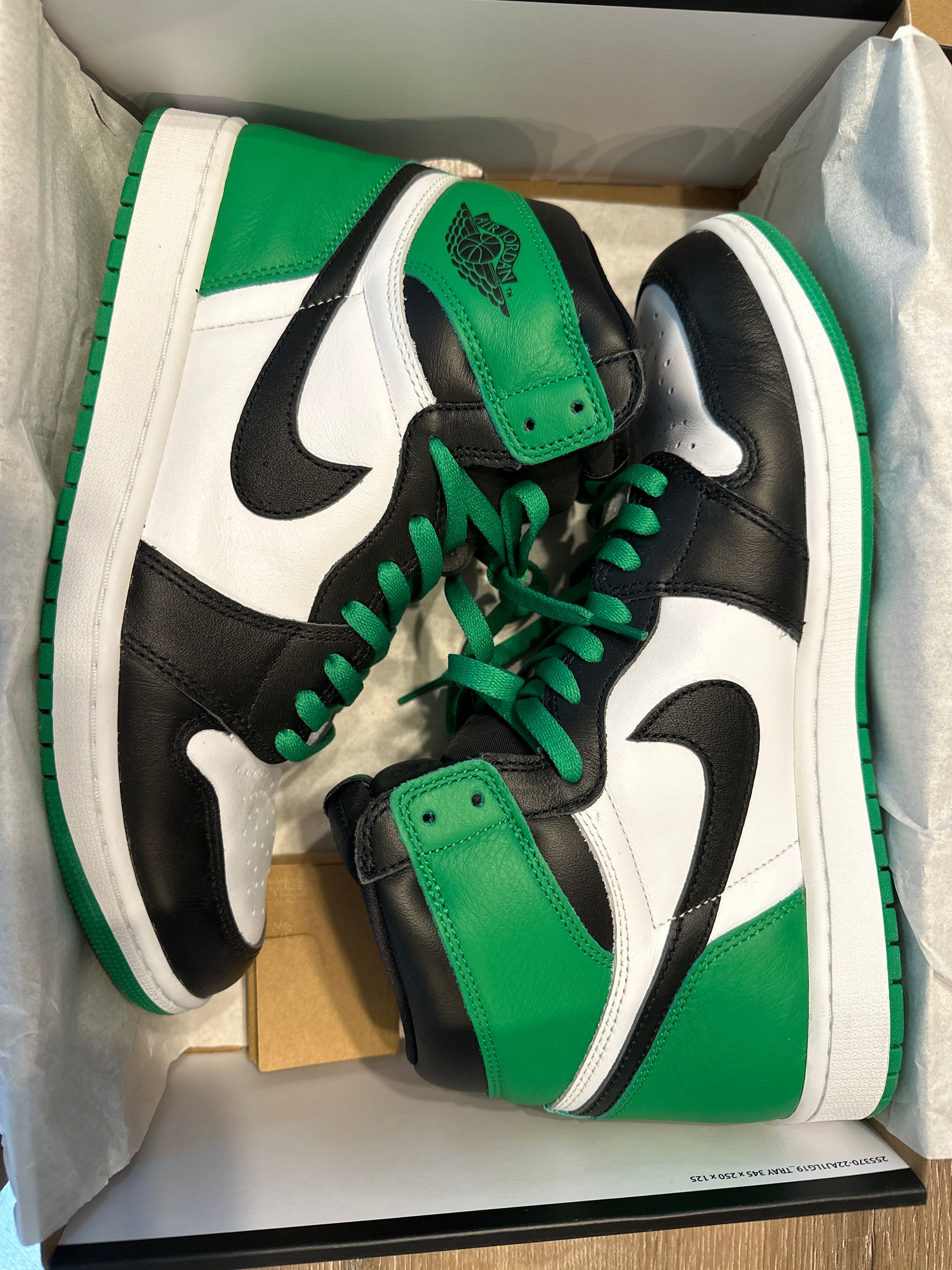 Nike Air Jordan 1 Retro High OG "Celtics/Black and Lucky Green" (2023)