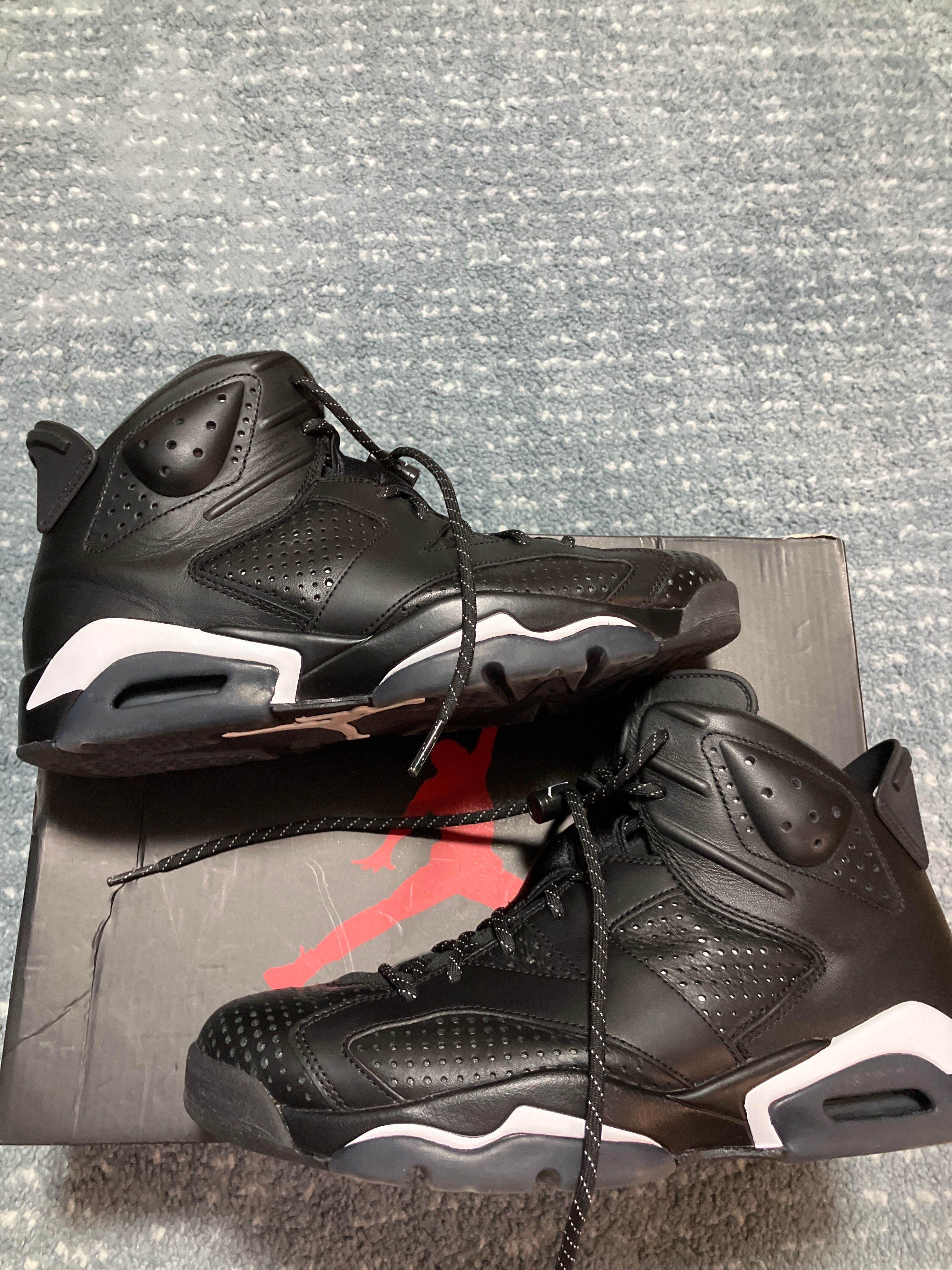 NIKE AIR JORDAN 6 RETRO "BLACK CAT"