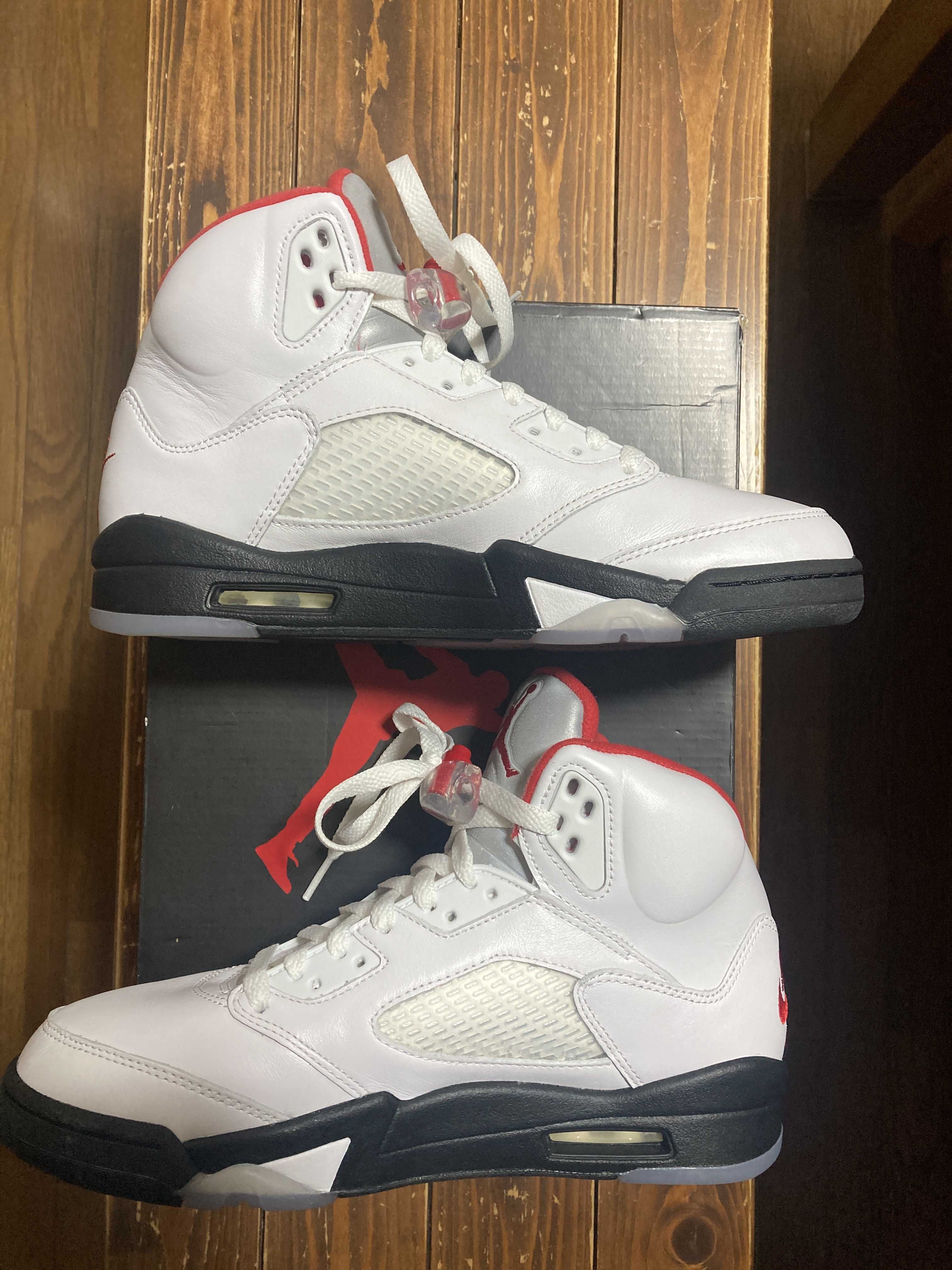 Nike Air Jordan 5 Retro "Fire Red" (2020)