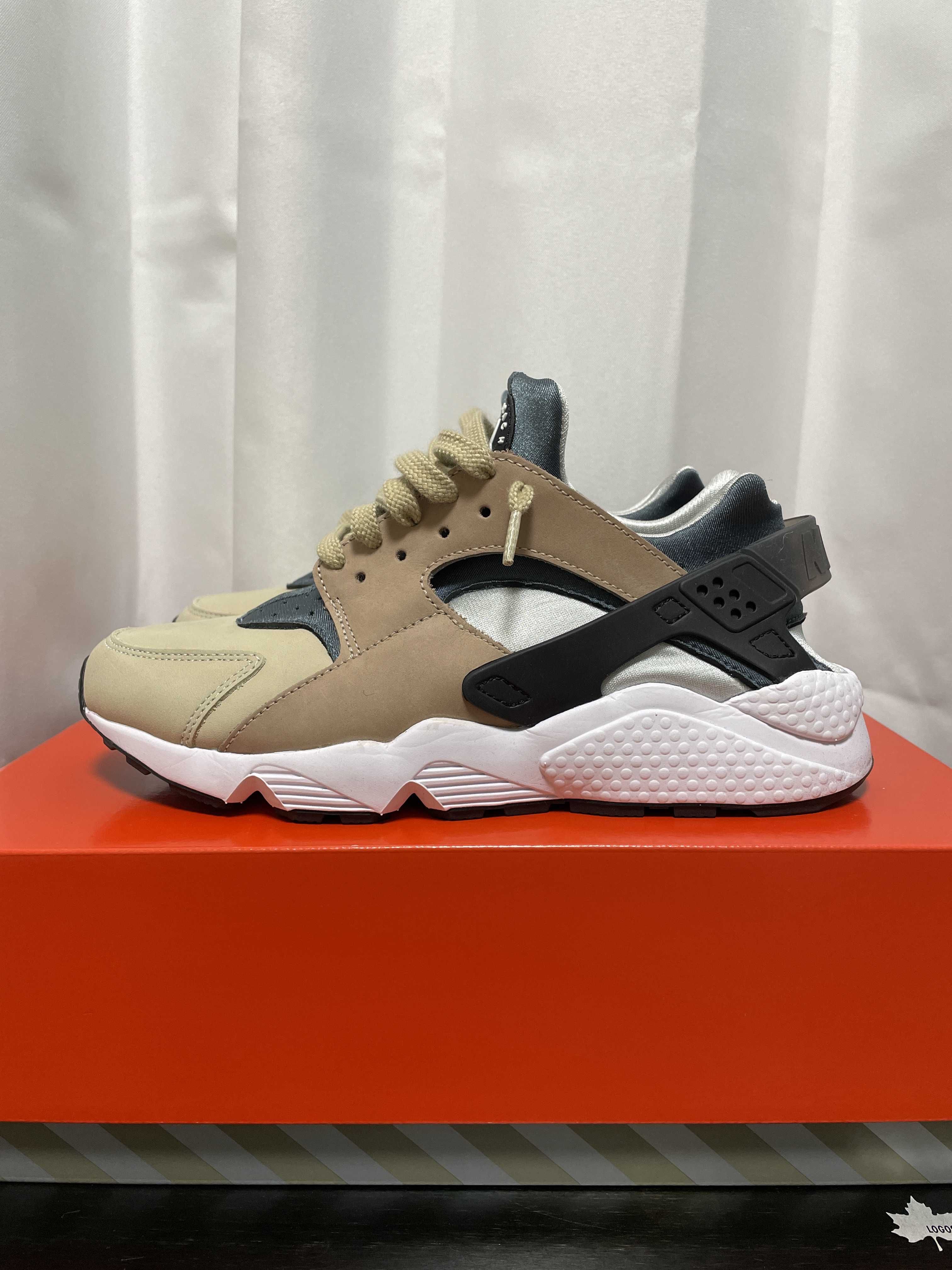 Nike Air Huarache "Escape" (2021)