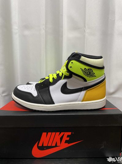 Nike Air Jordan 1 High OG "Volt Gold"