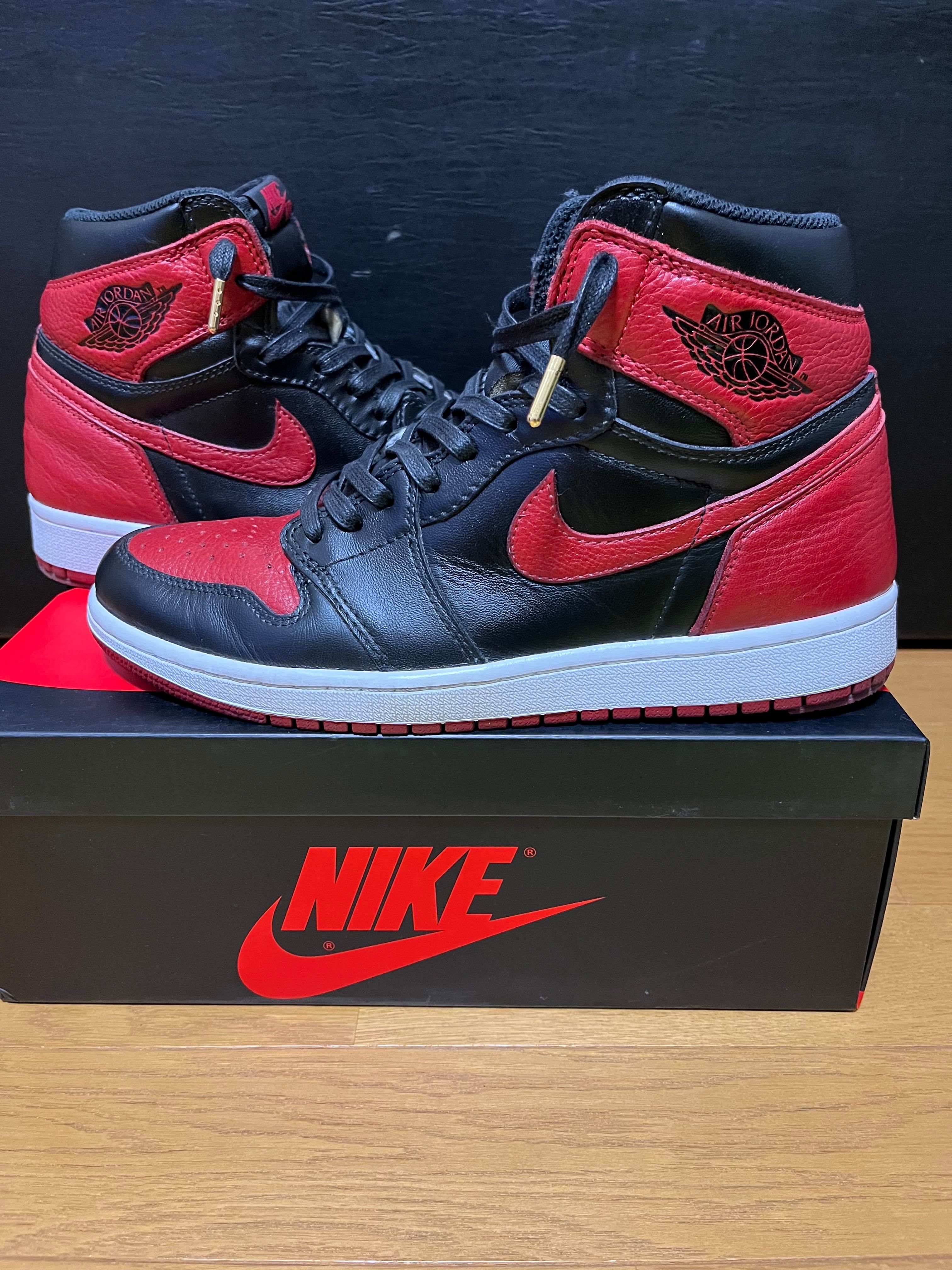 Nike Air Jordan 1 Retro High OG "Bred/Banned" (2016)