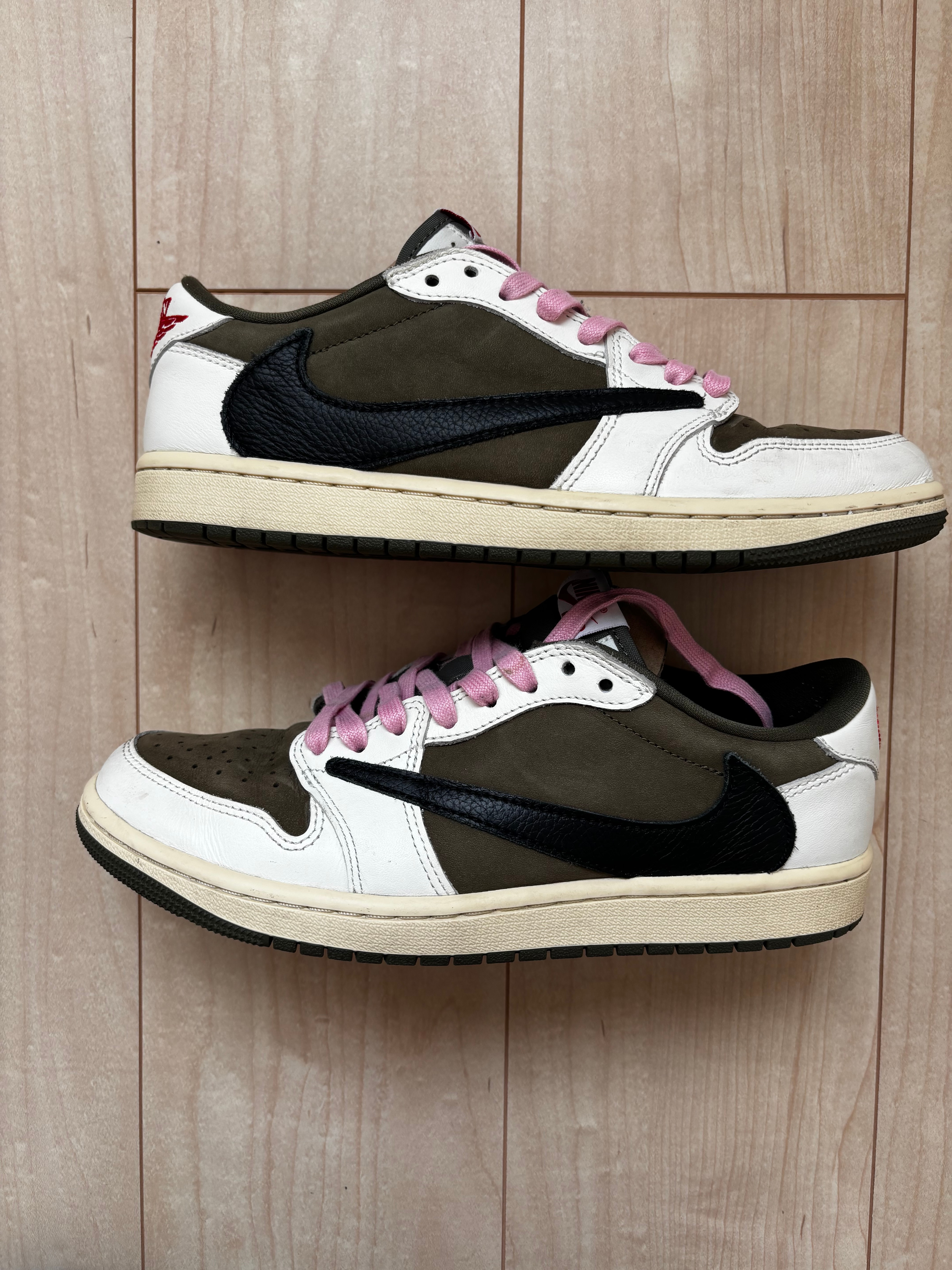 Travis Scott × Nike Air Jordan 1 Low OG SP "Reverse Olive"