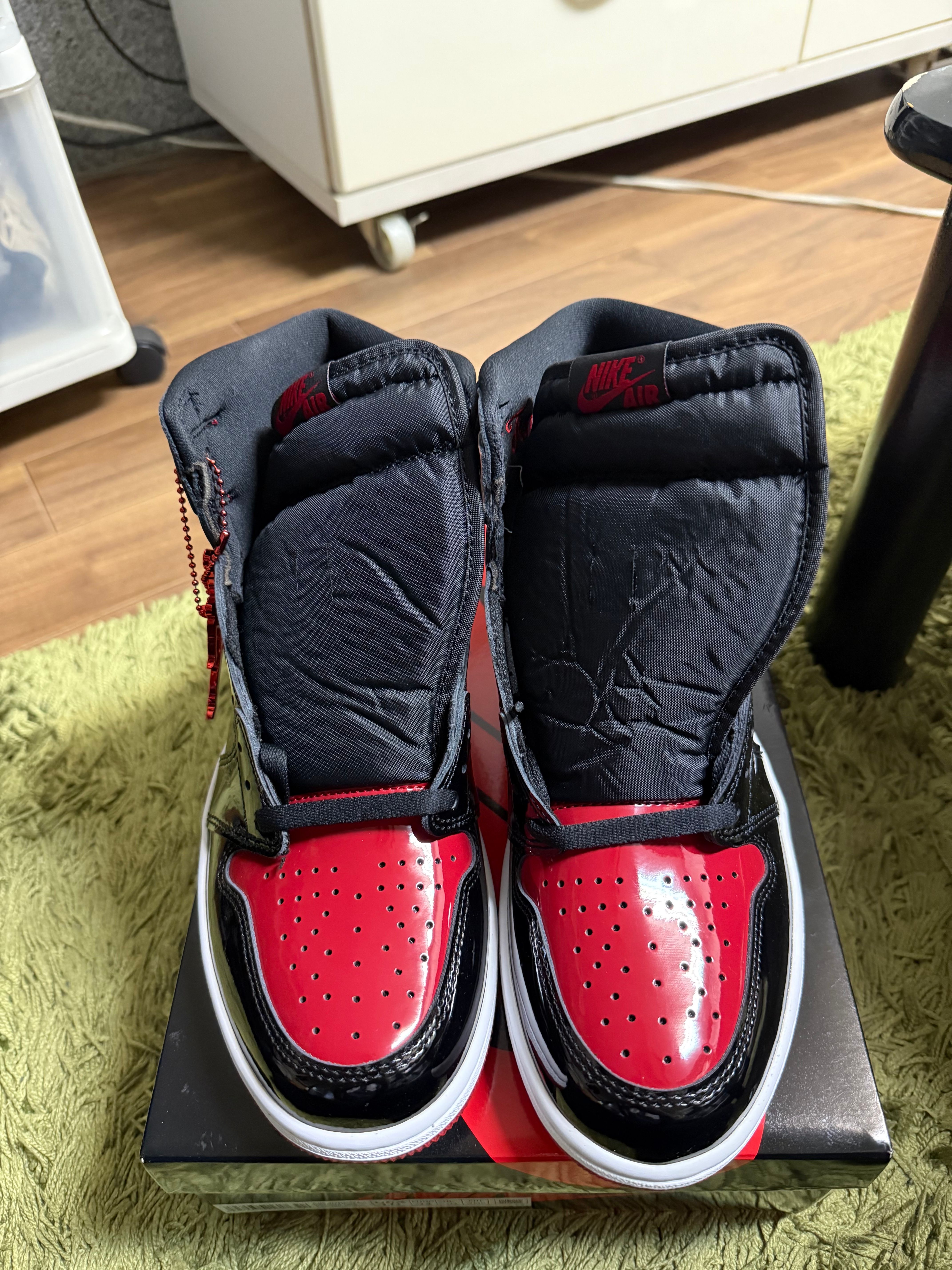 Nike Air Jordan 1 High OG "Patent Bred"